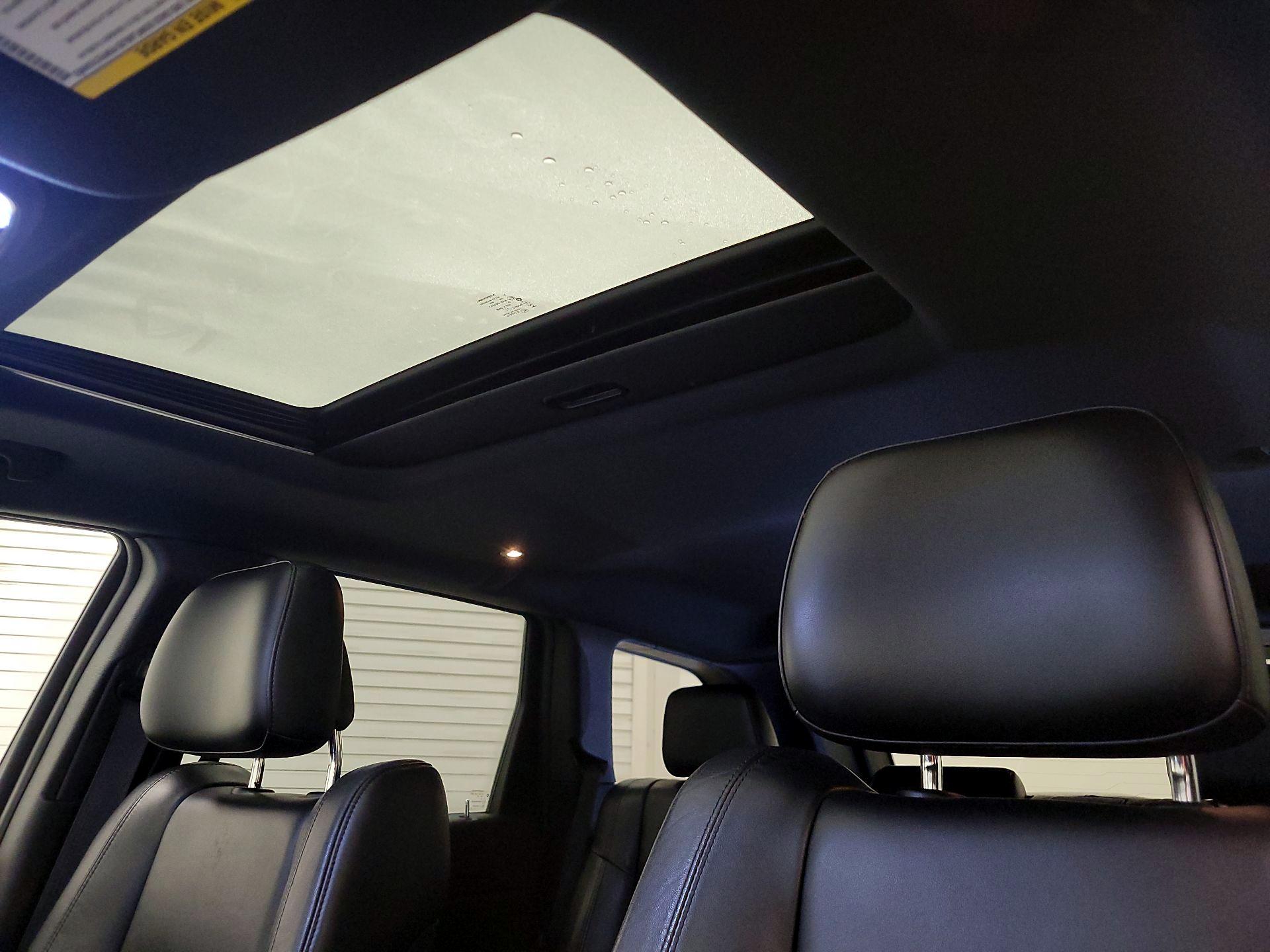 Thumbnail: 2020 Jeep Grand Cherokee - 20