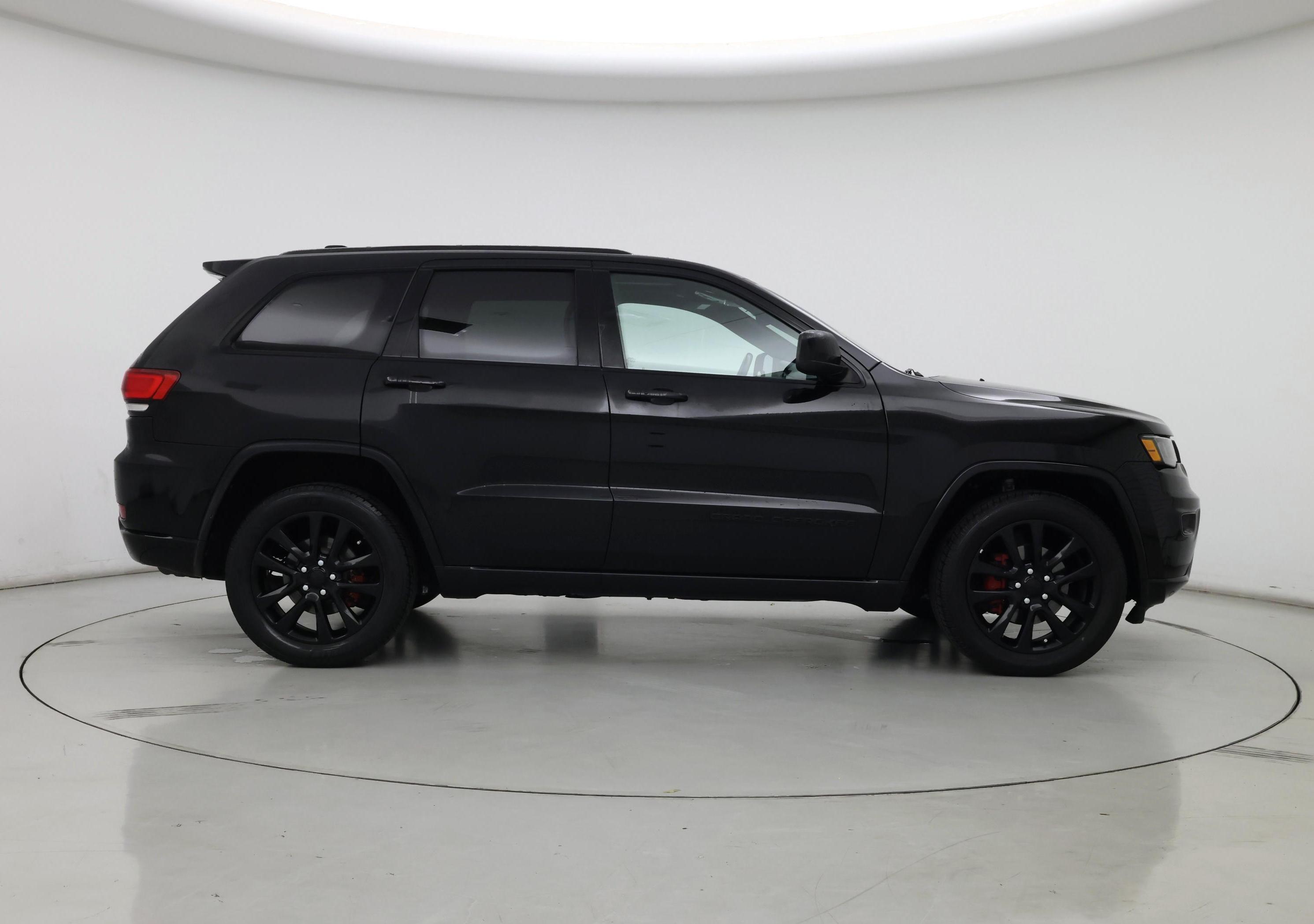 Thumbnail: 2020 Jeep Grand Cherokee - 7