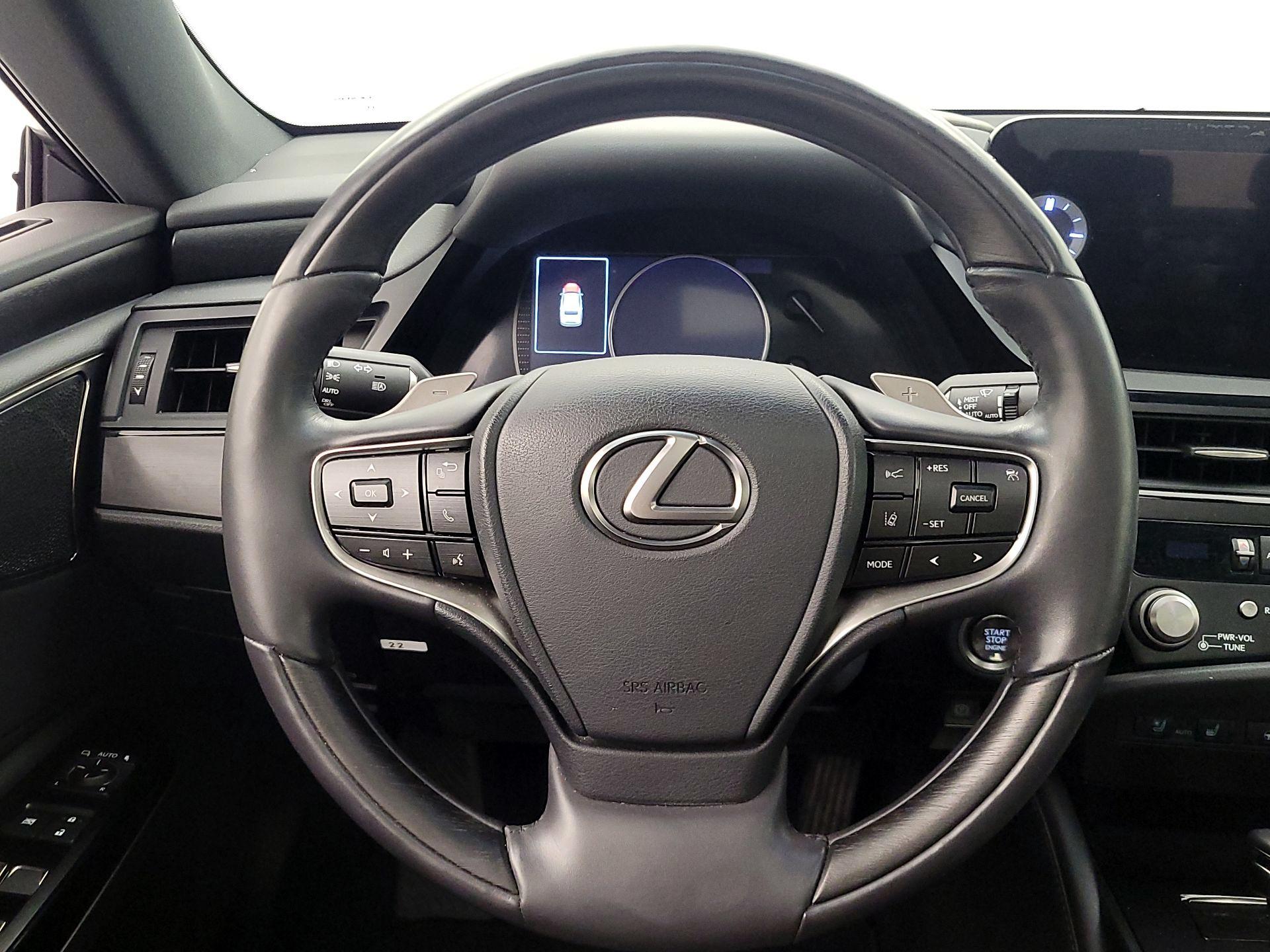 Thumbnail: 2023 Lexus ES - 10