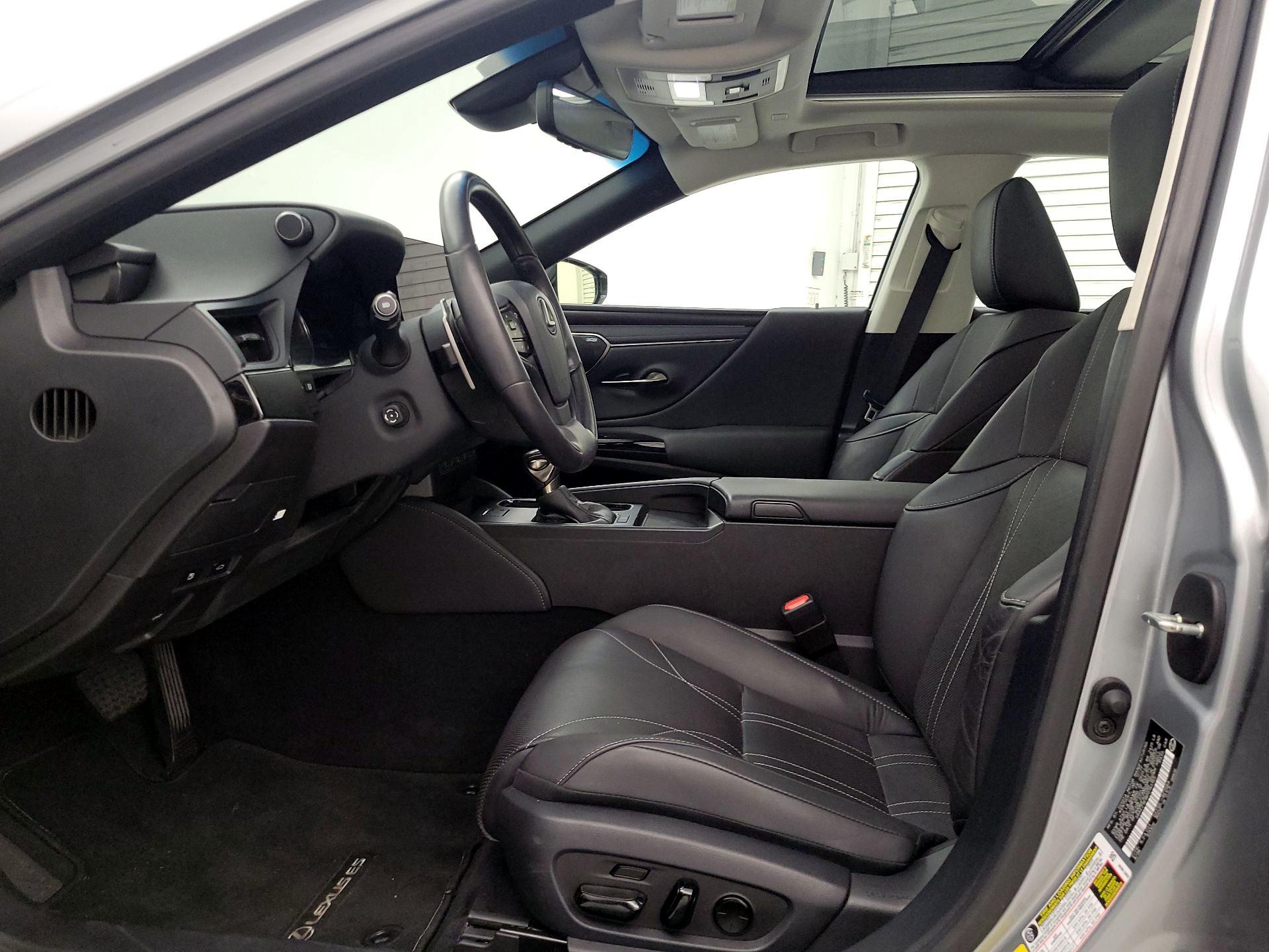 Thumbnail: 2023 Lexus ES - 11