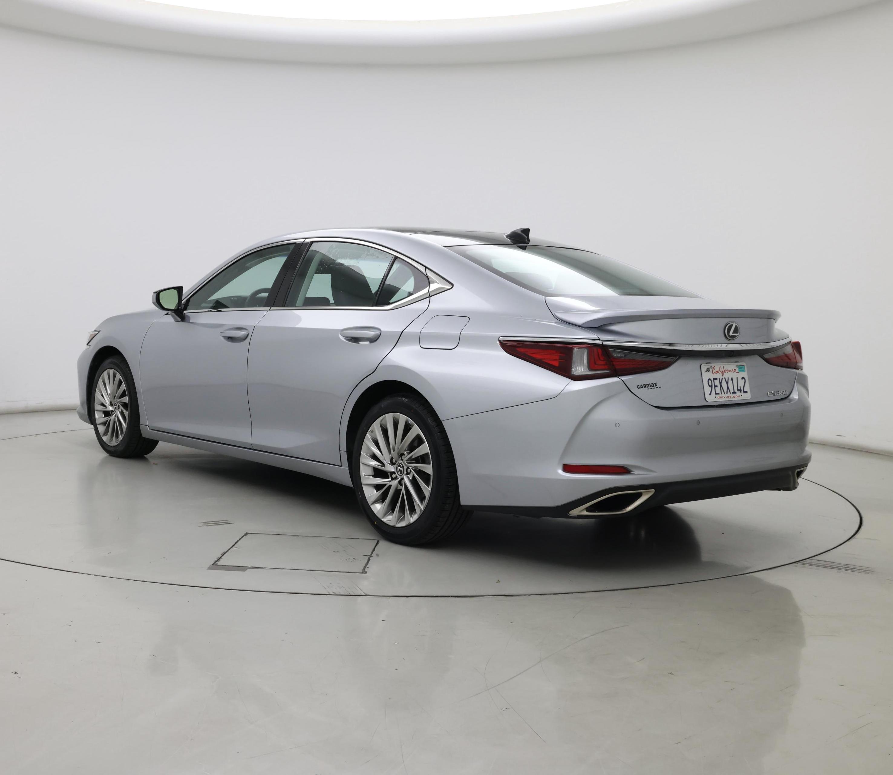 Thumbnail: 2023 Lexus ES - 2