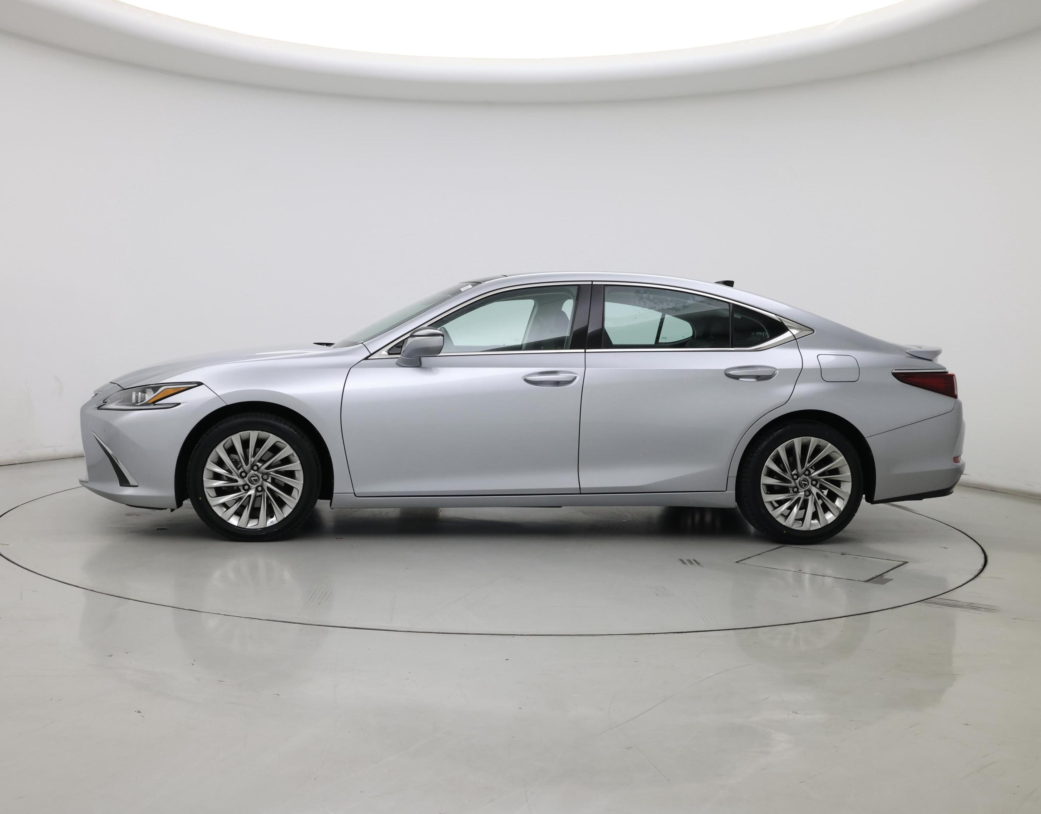 Thumbnail: 2023 Lexus ES - 3