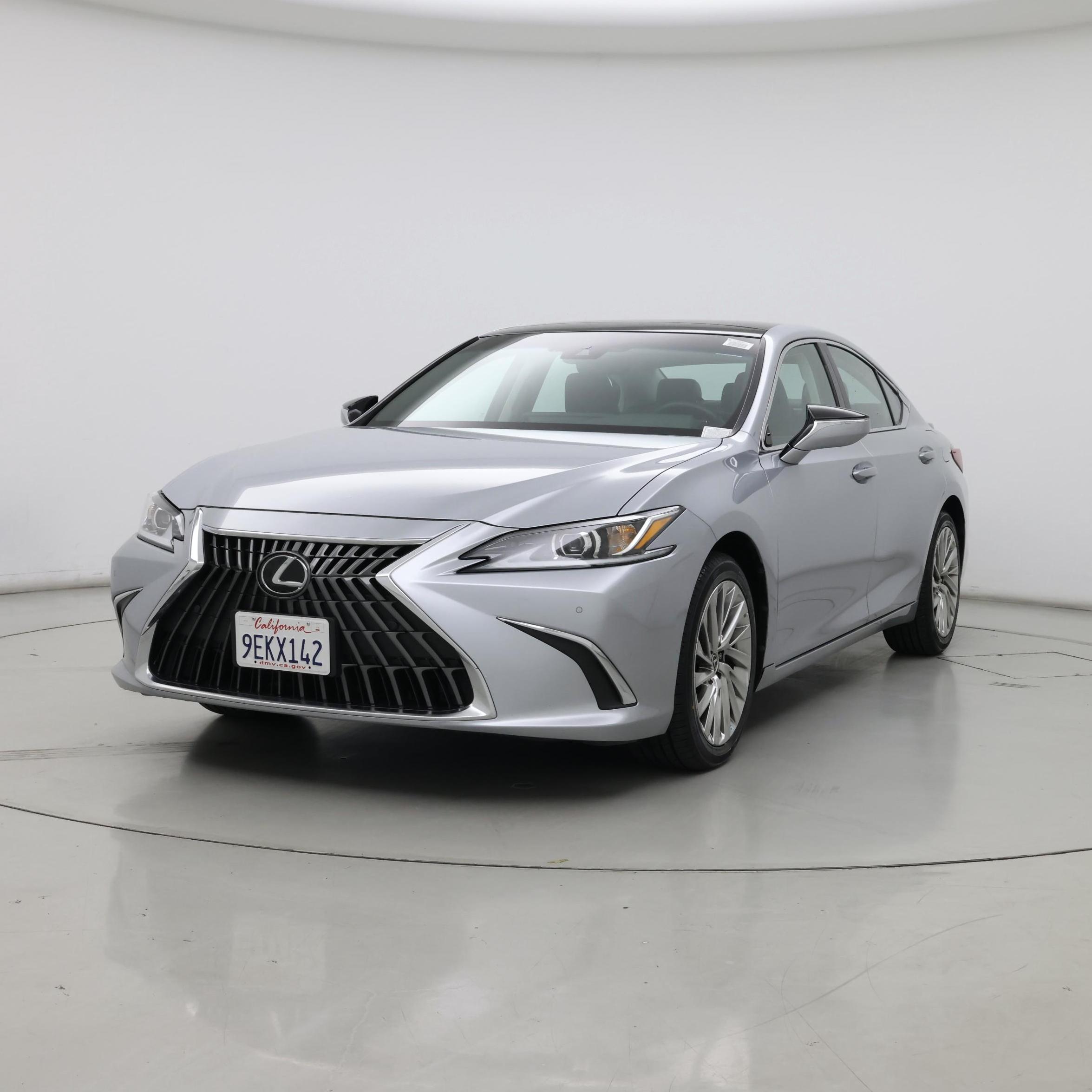 Thumbnail: 2023 Lexus ES - 4