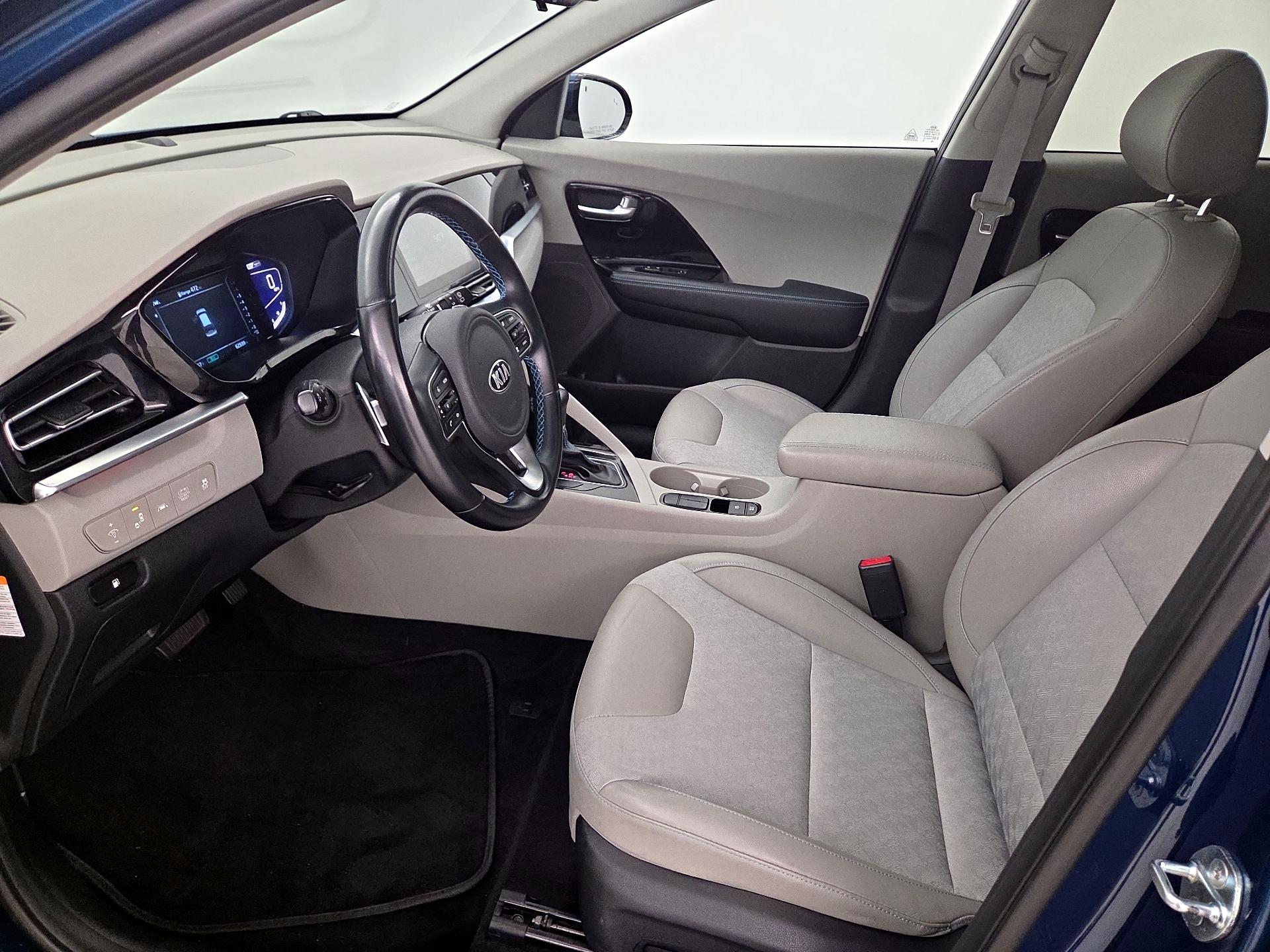 Thumbnail: 2020 Kia Niro - 11