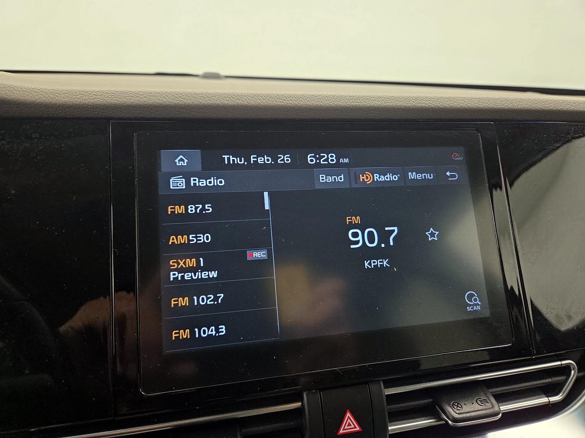 Thumbnail: 2020 Kia Niro - 15