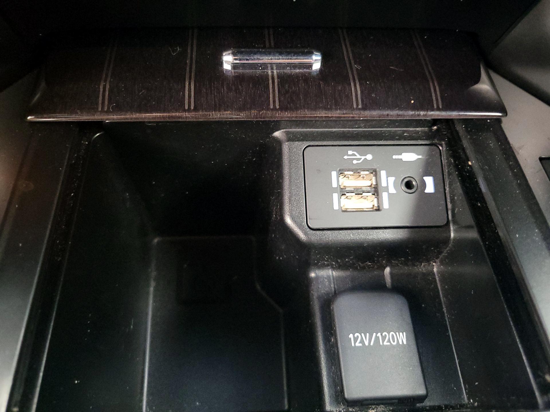 Thumbnail: 2023 Lexus GX - 18