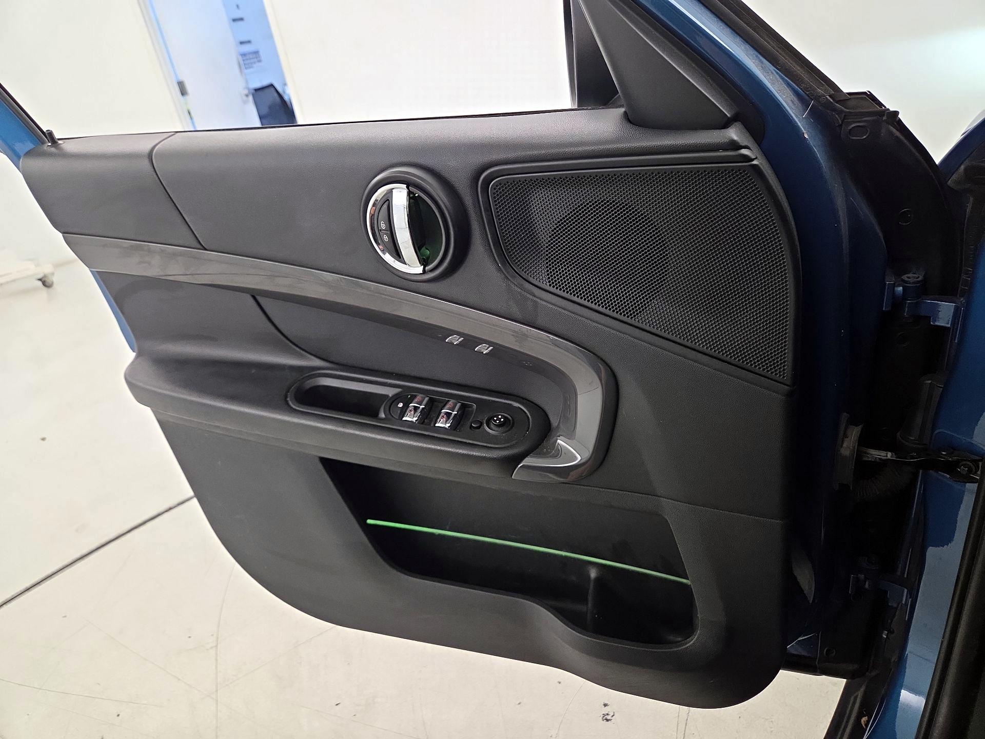 Thumbnail: 2017 MINI Cooper Countryman - 12