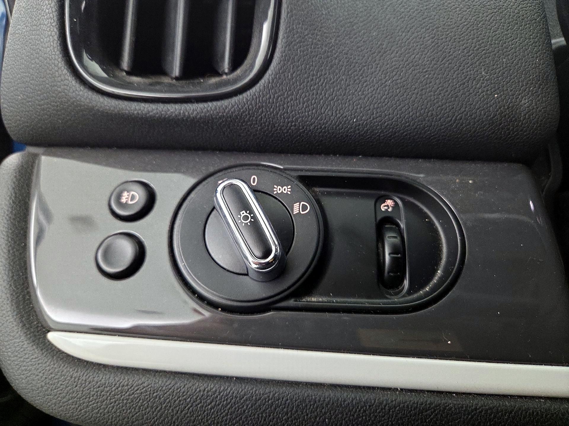 Thumbnail: 2017 MINI Cooper Countryman - 13