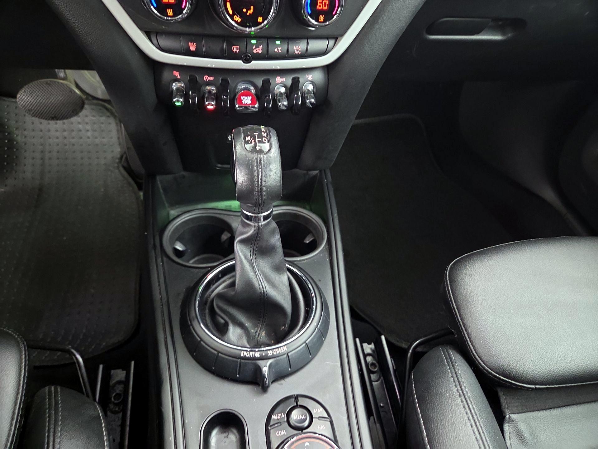 Thumbnail: 2017 MINI Cooper Countryman - 18