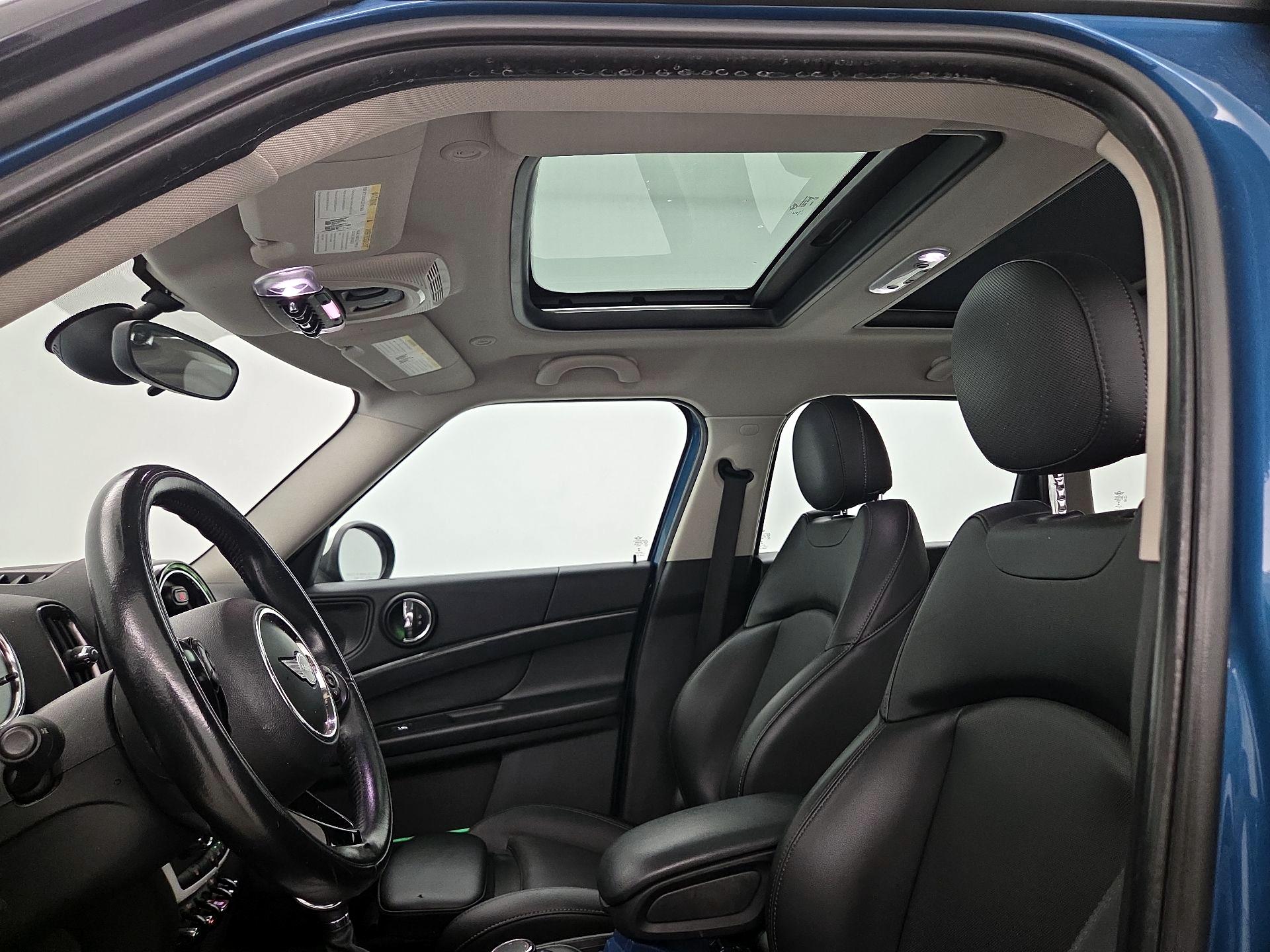 Thumbnail: 2017 MINI Cooper Countryman - 19