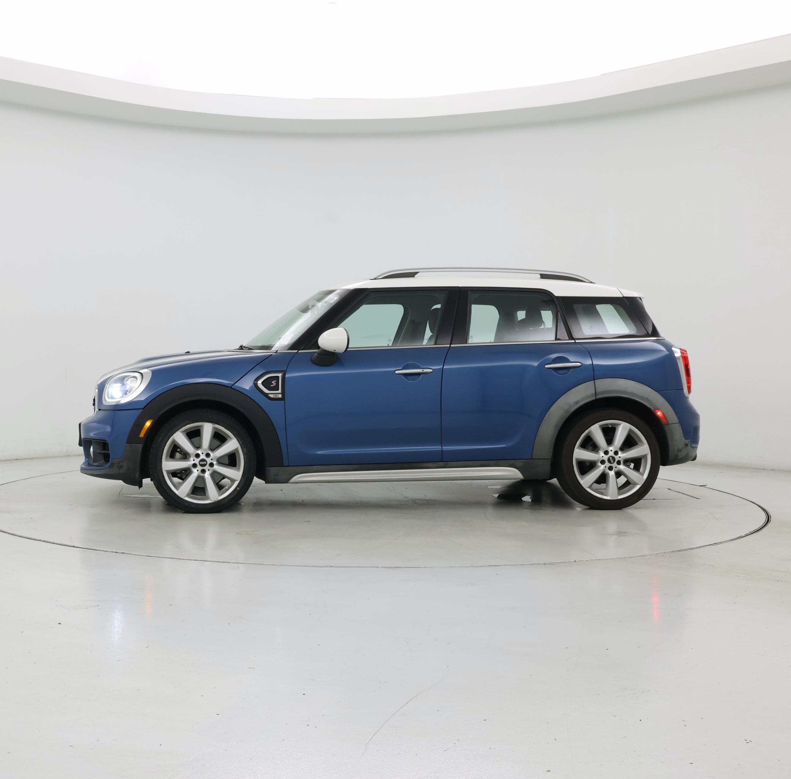Thumbnail: 2017 MINI Cooper Countryman - 3