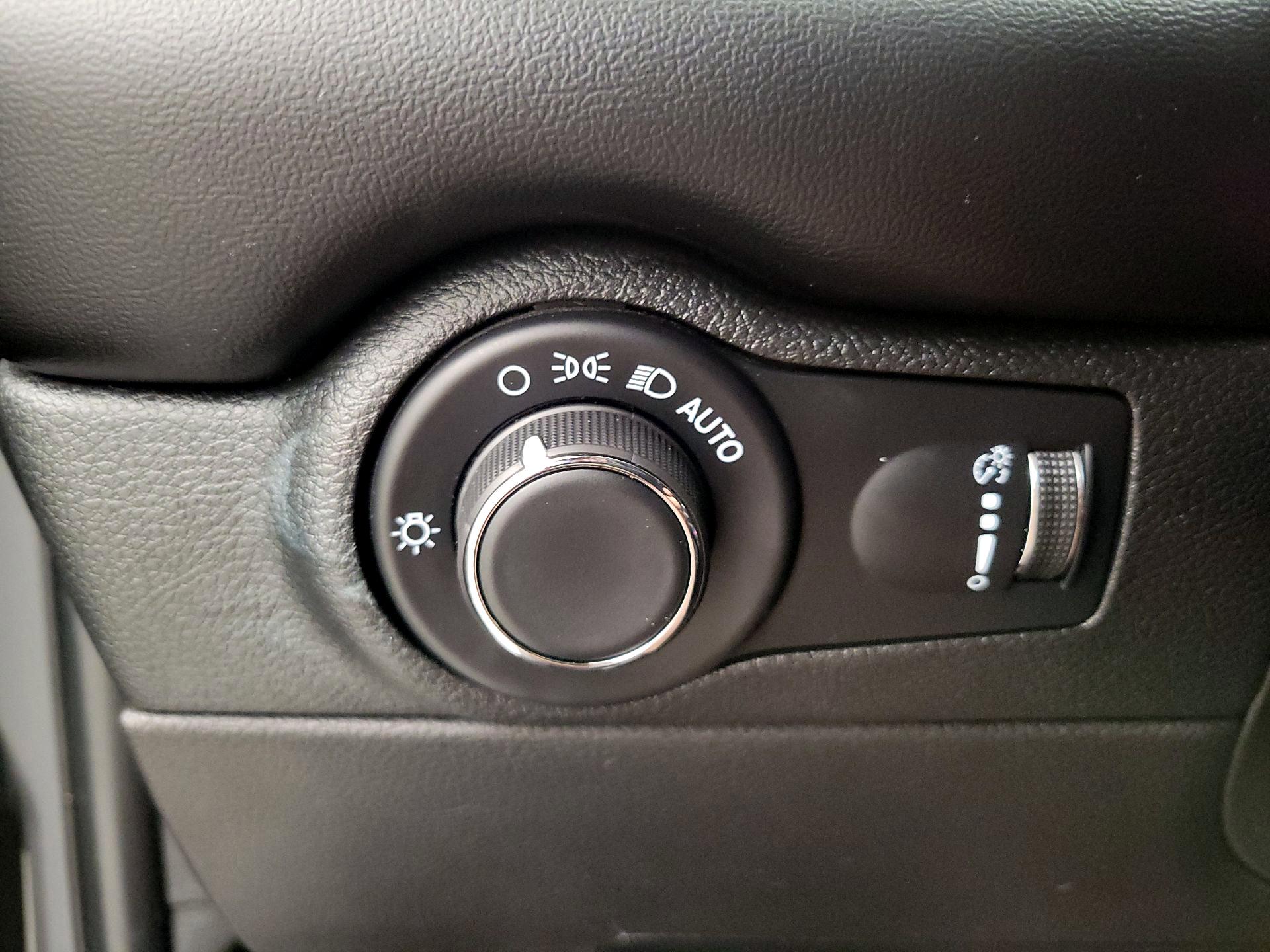 Thumbnail: 2023 Dodge Durango - 13