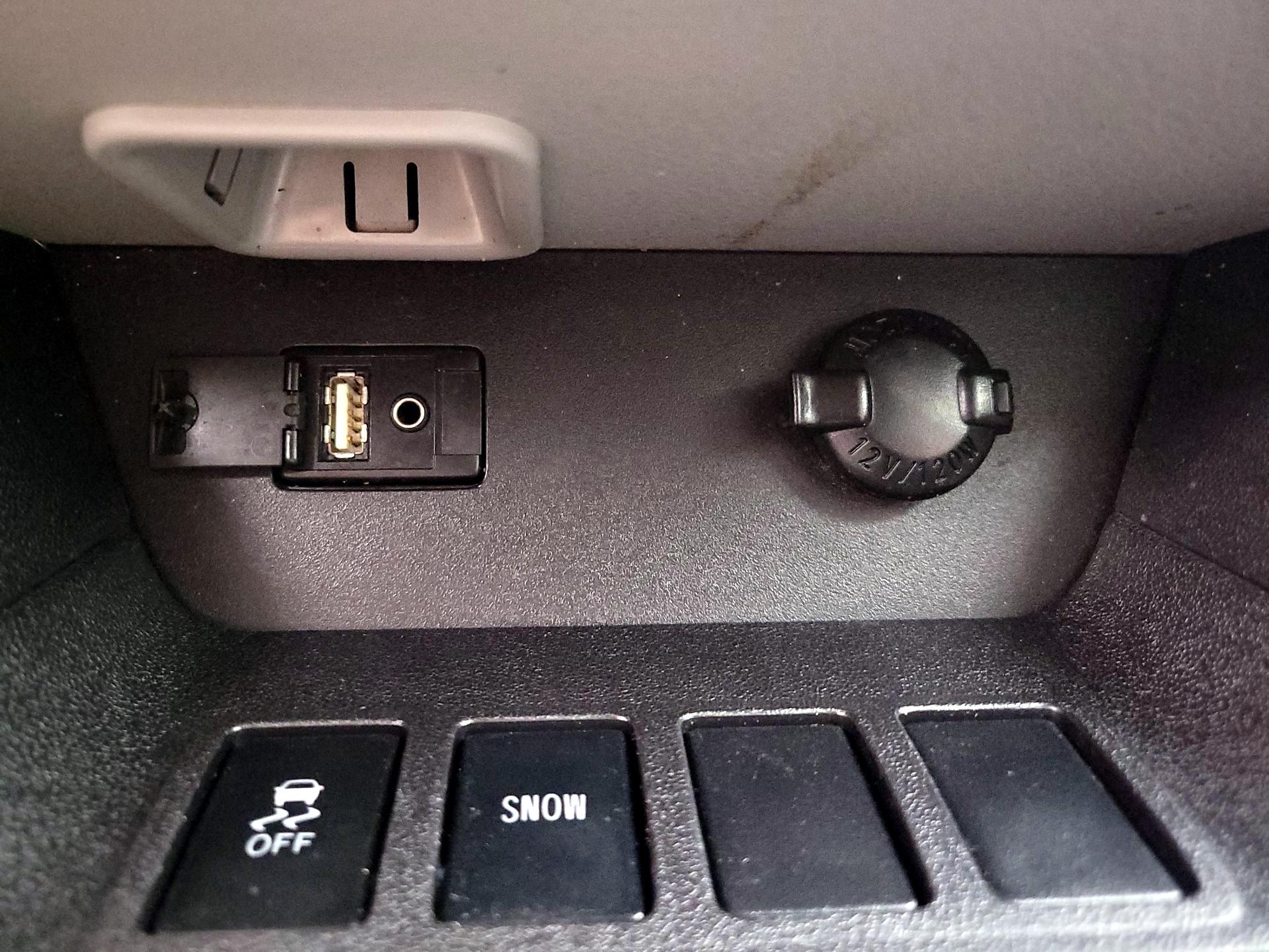 Thumbnail: 2016 Toyota Highlander - 18