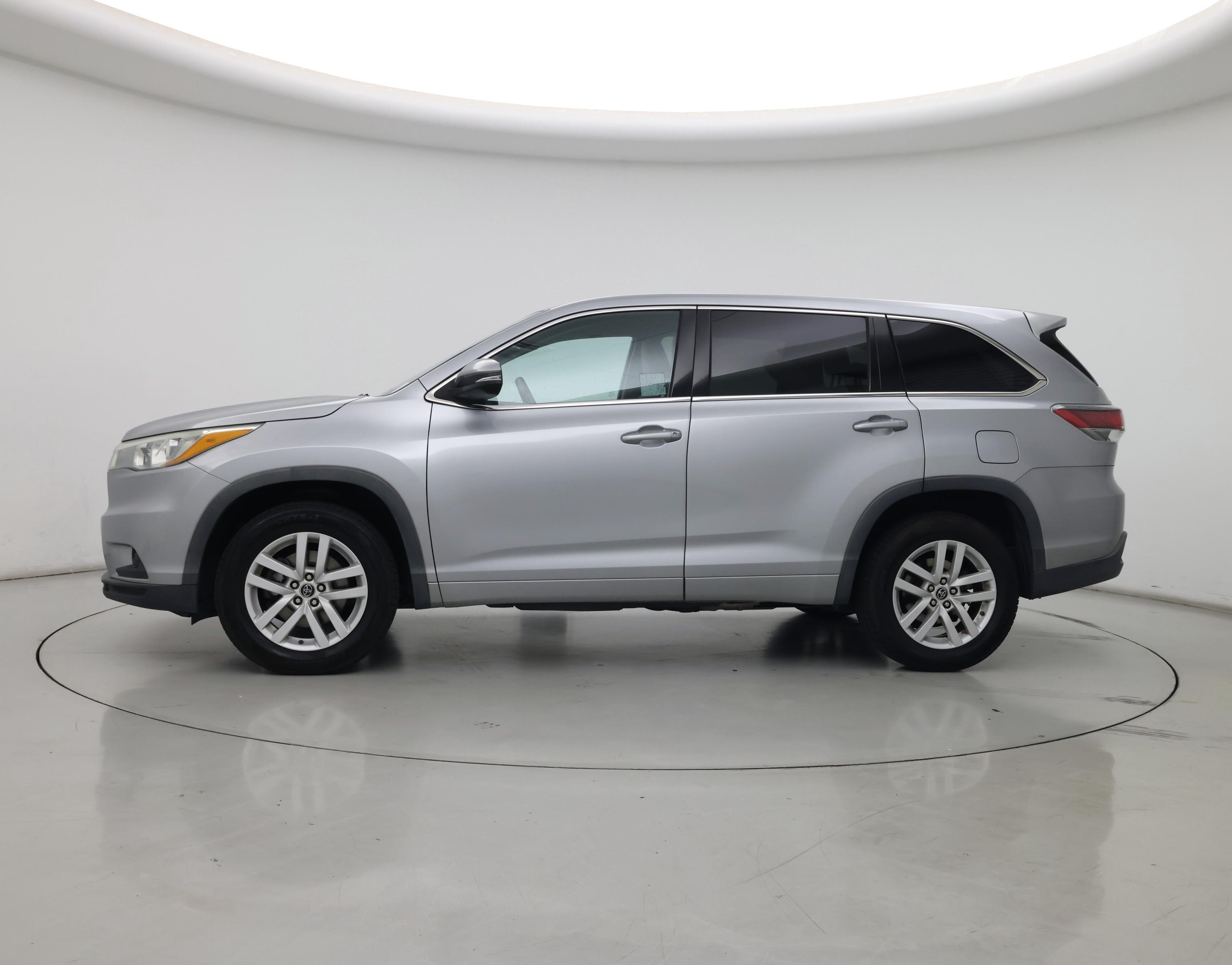 Thumbnail: 2016 Toyota Highlander - 3