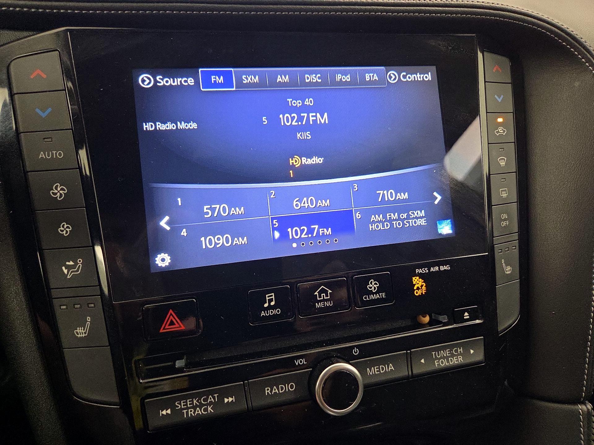 Thumbnail: 2019 INFINITI QX50 - 16