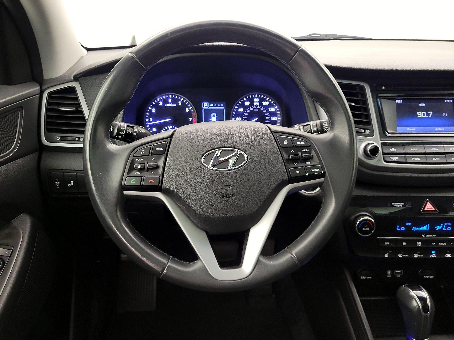 Thumbnail: 2017 Hyundai Tucson - 10