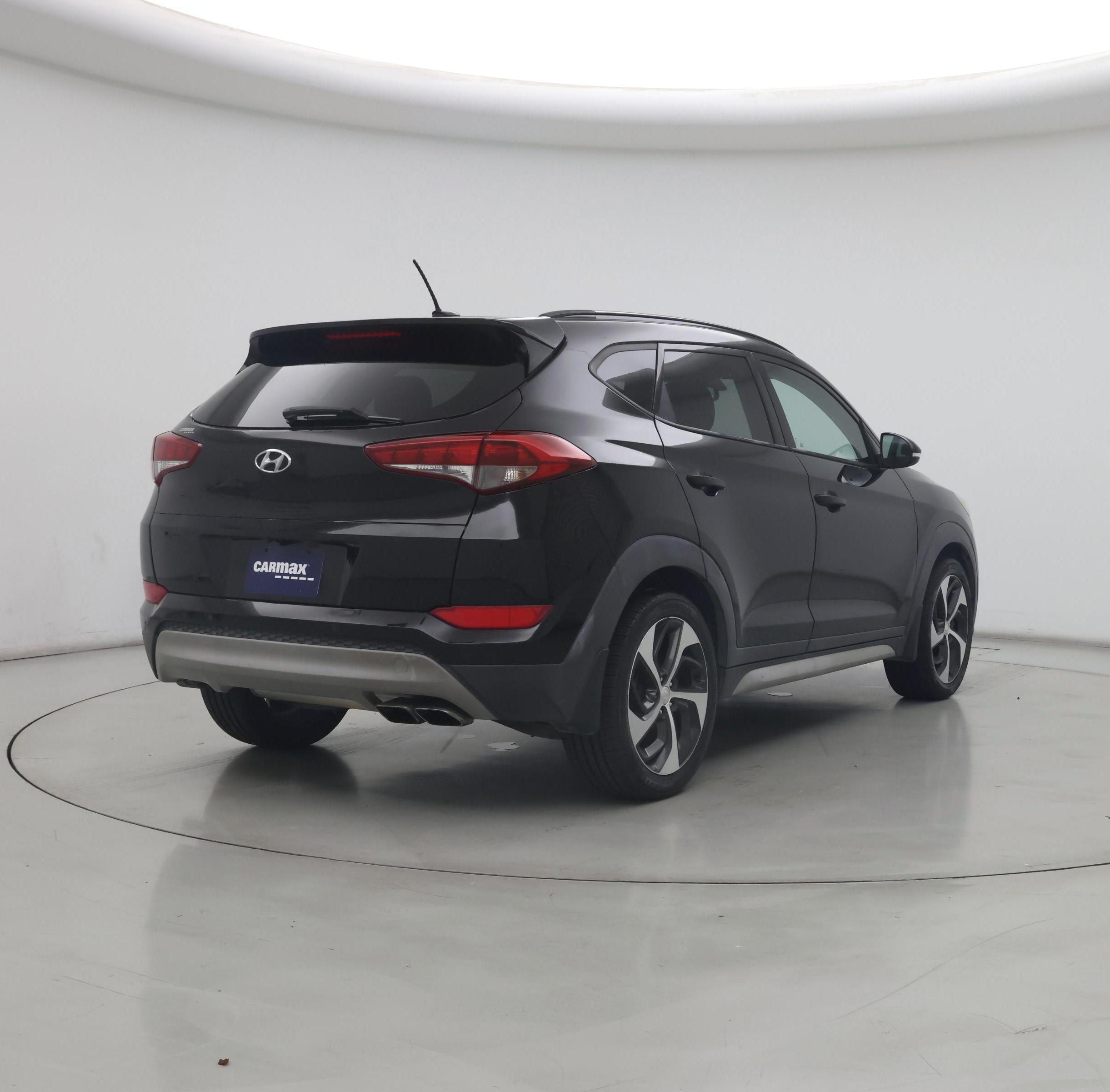 Thumbnail: 2017 Hyundai Tucson - 8