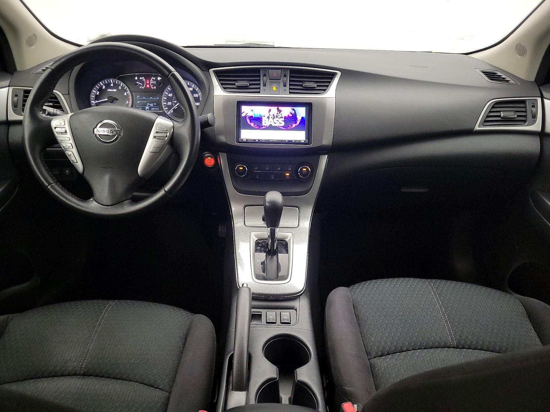 Thumbnail: 2015 Nissan Sentra - 9