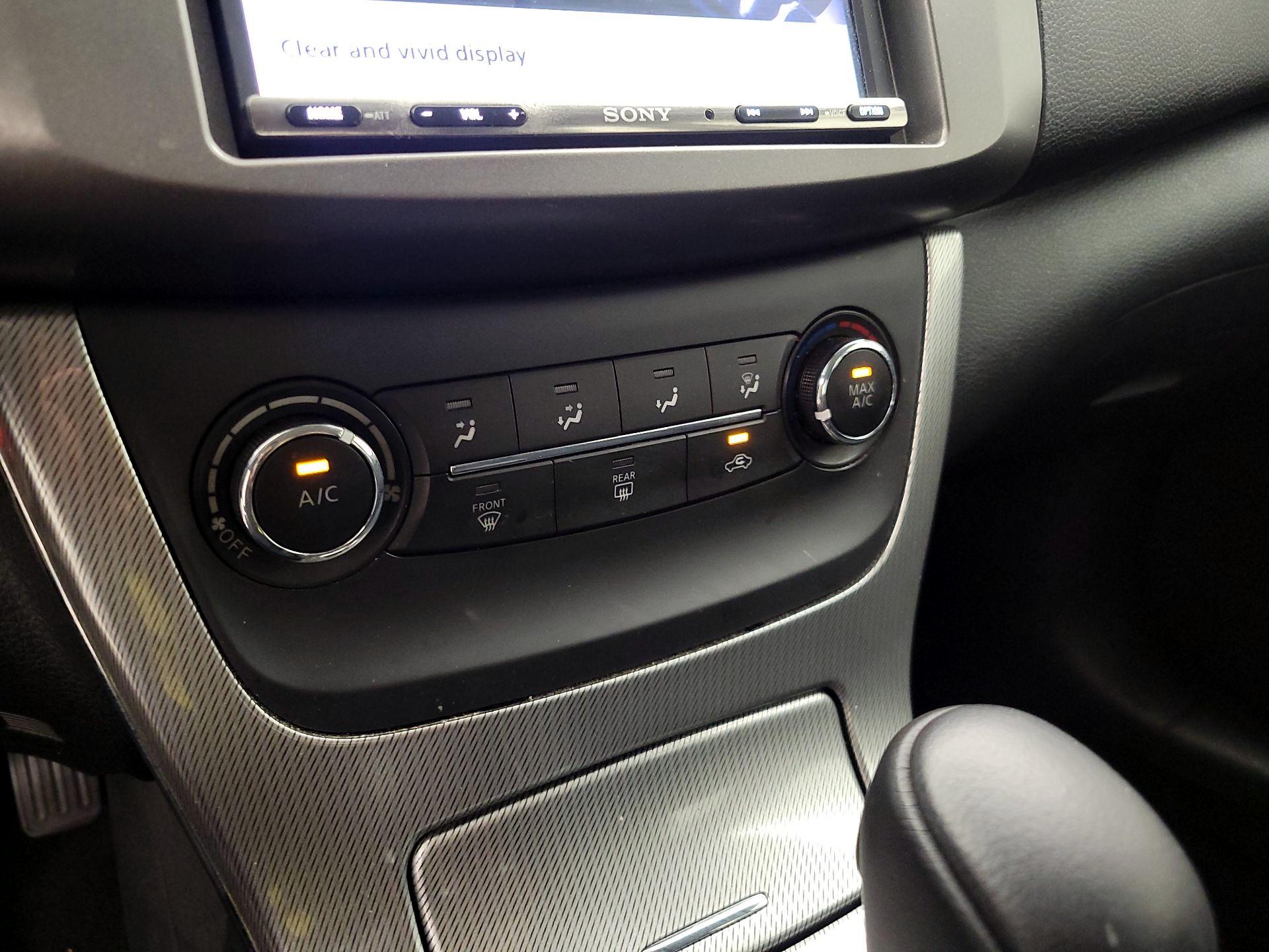 Thumbnail: 2015 Nissan Sentra - 16