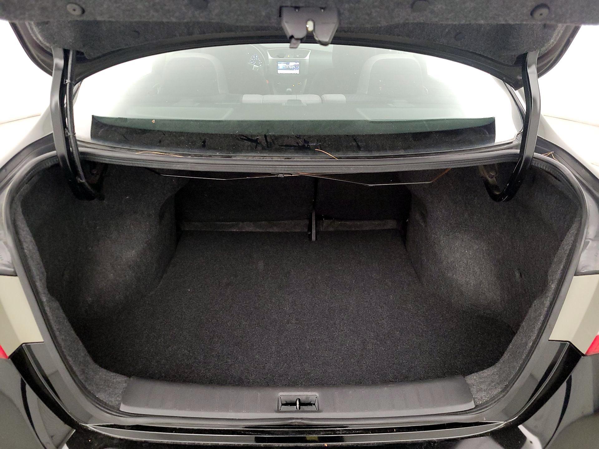 Thumbnail: 2015 Nissan Sentra - 20