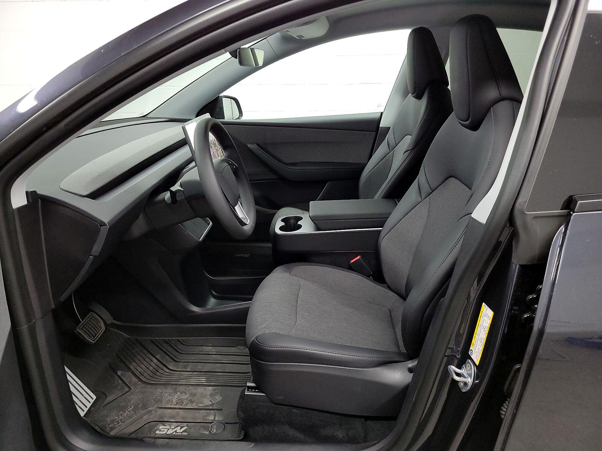 Thumbnail: 2026 Tesla Model Y - 11