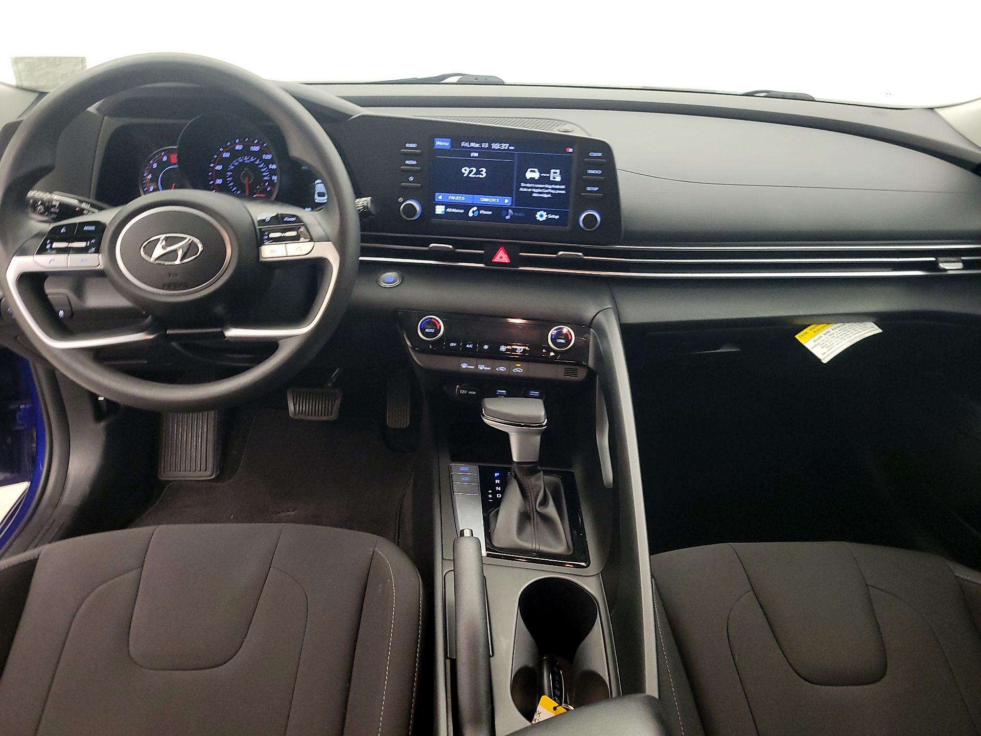 Thumbnail: 2022 Hyundai Elantra - 9