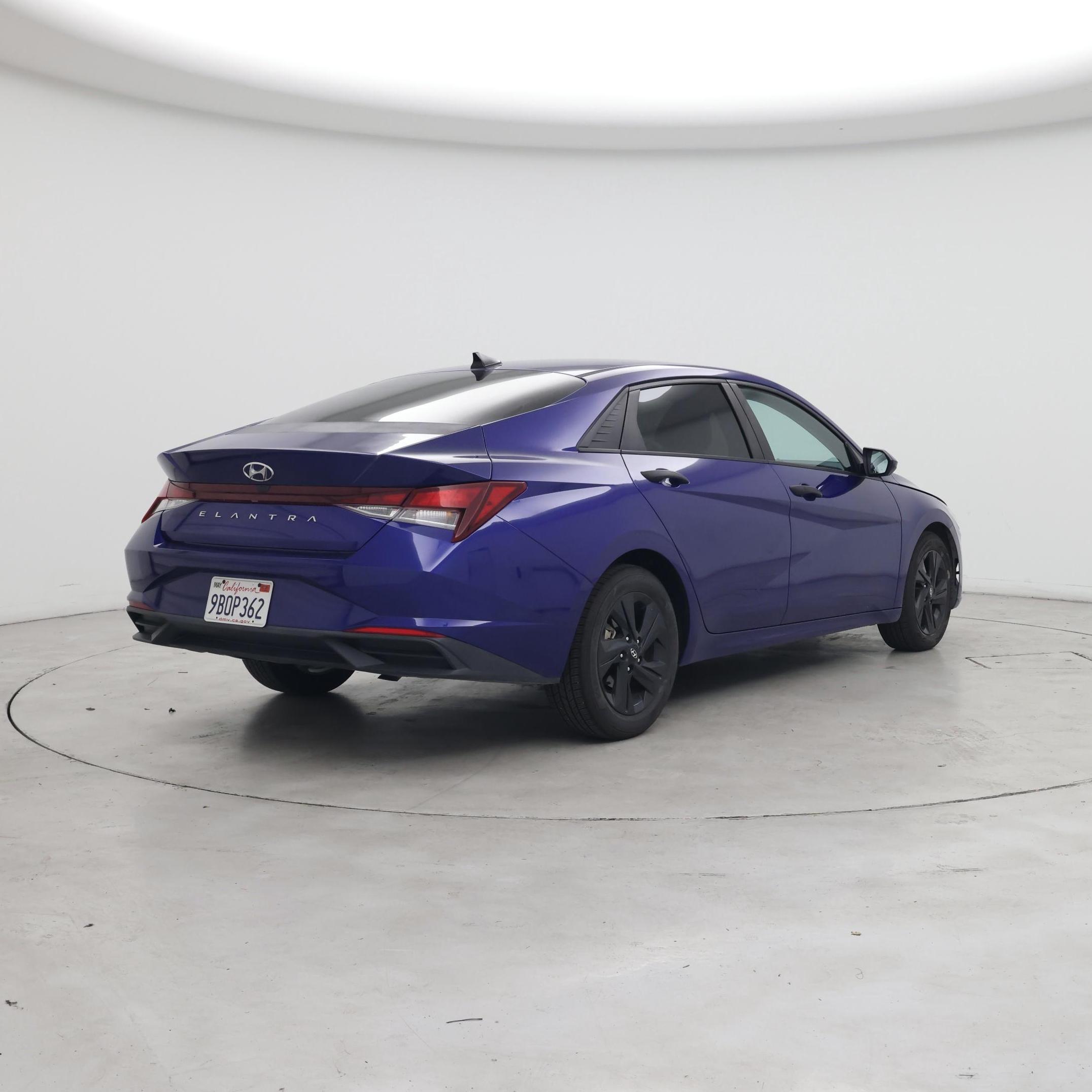 Thumbnail: 2022 Hyundai Elantra - 8