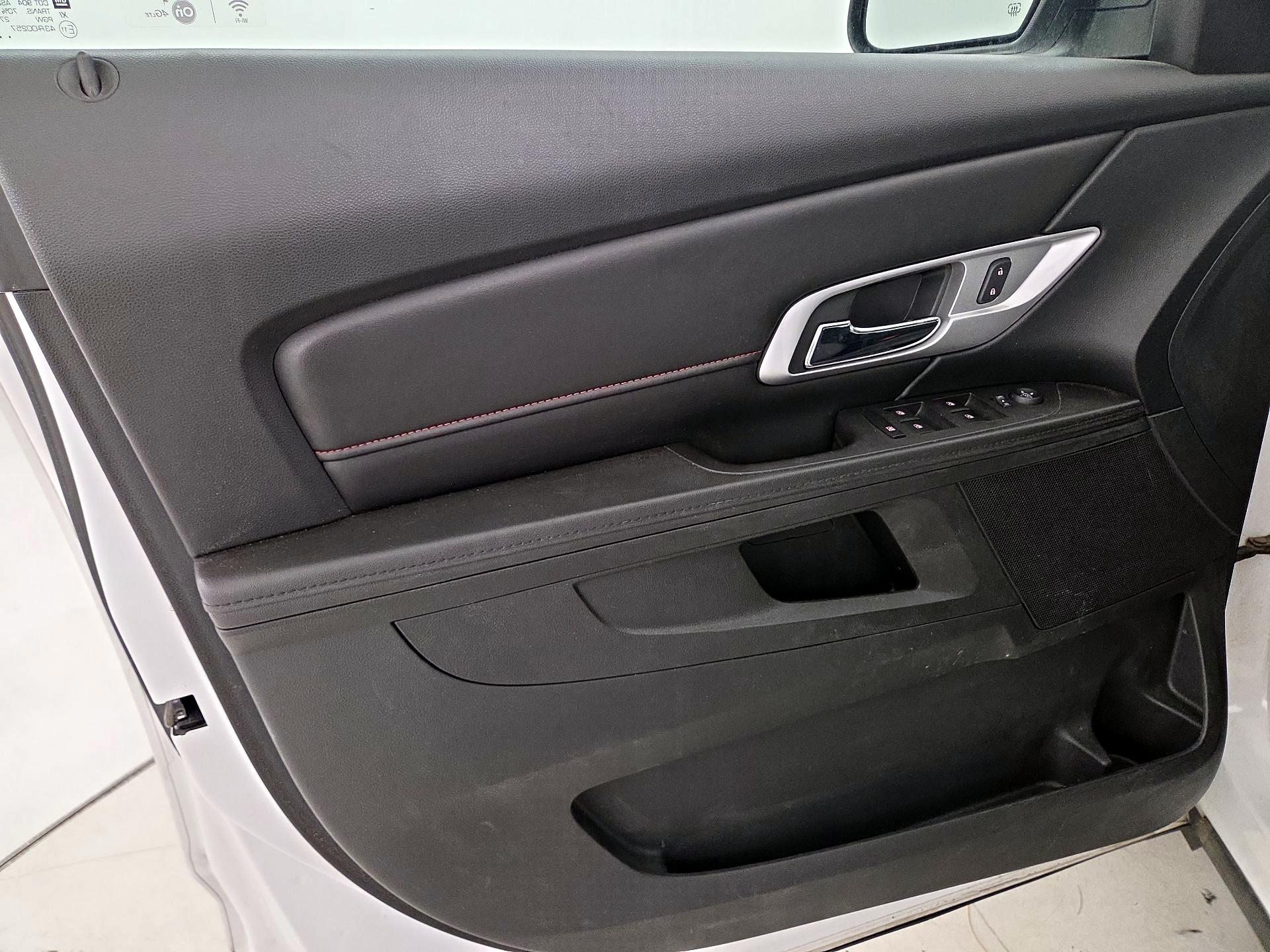 Thumbnail: 2017 GMC Terrain - 12