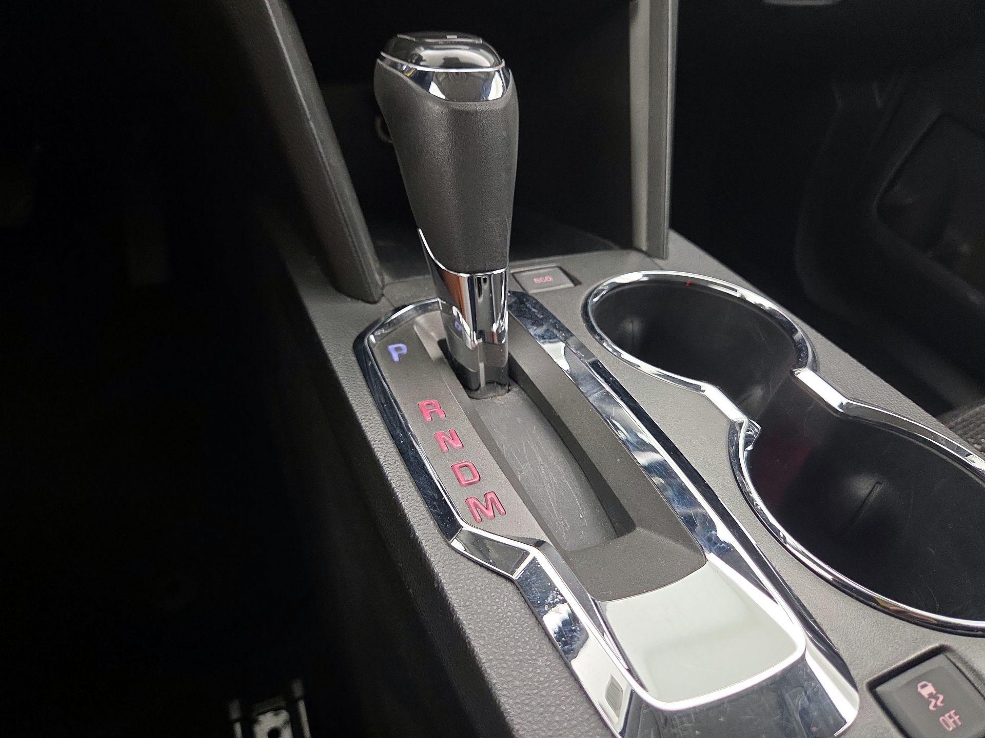 Thumbnail: 2017 GMC Terrain - 16