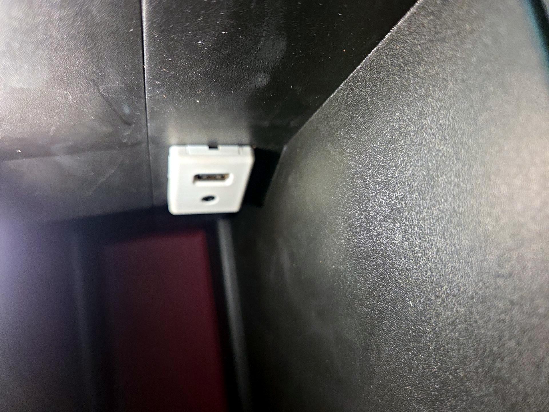 Thumbnail: 2017 GMC Terrain - 17