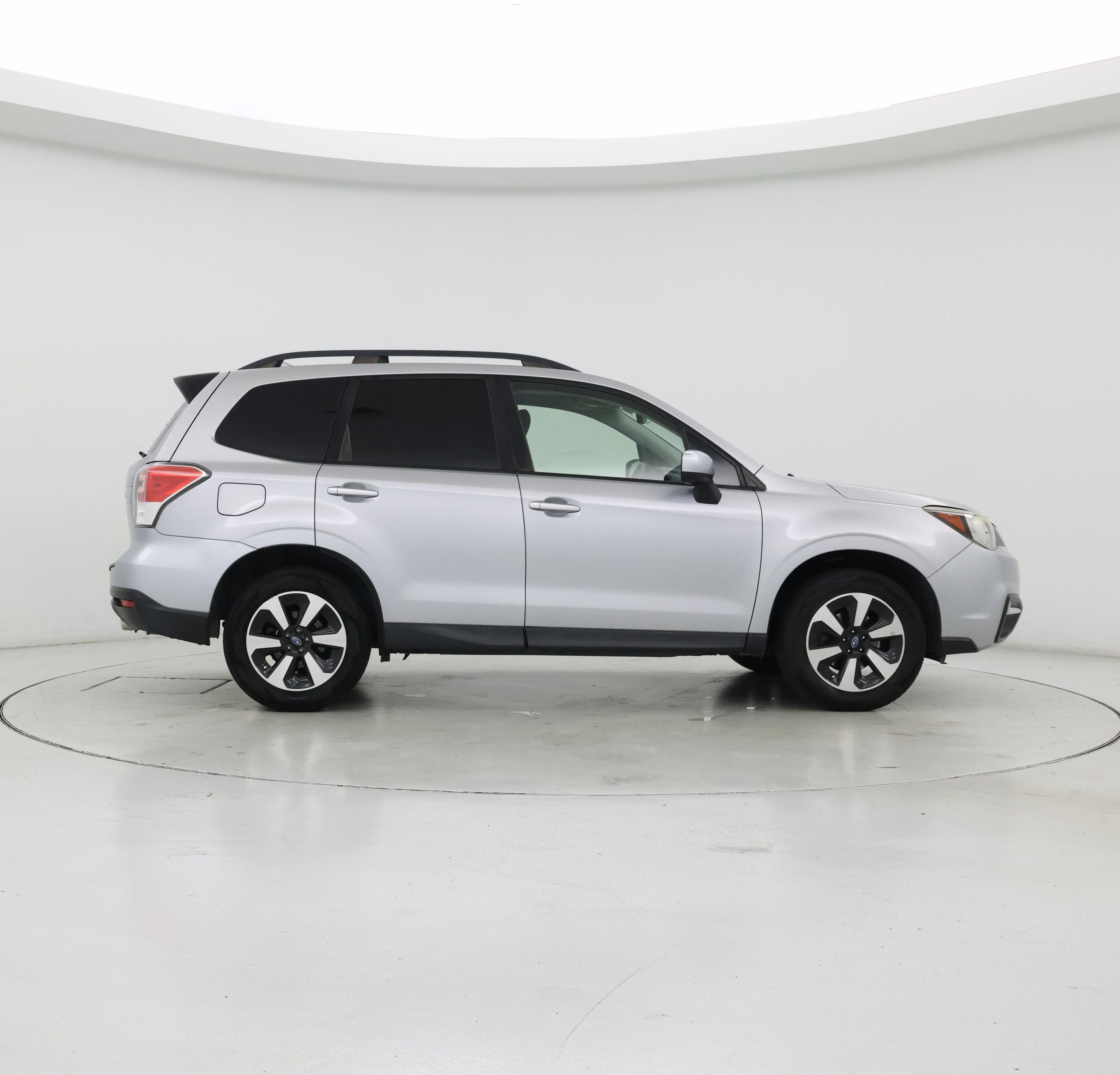 Thumbnail: 2017 Subaru Forester - 7