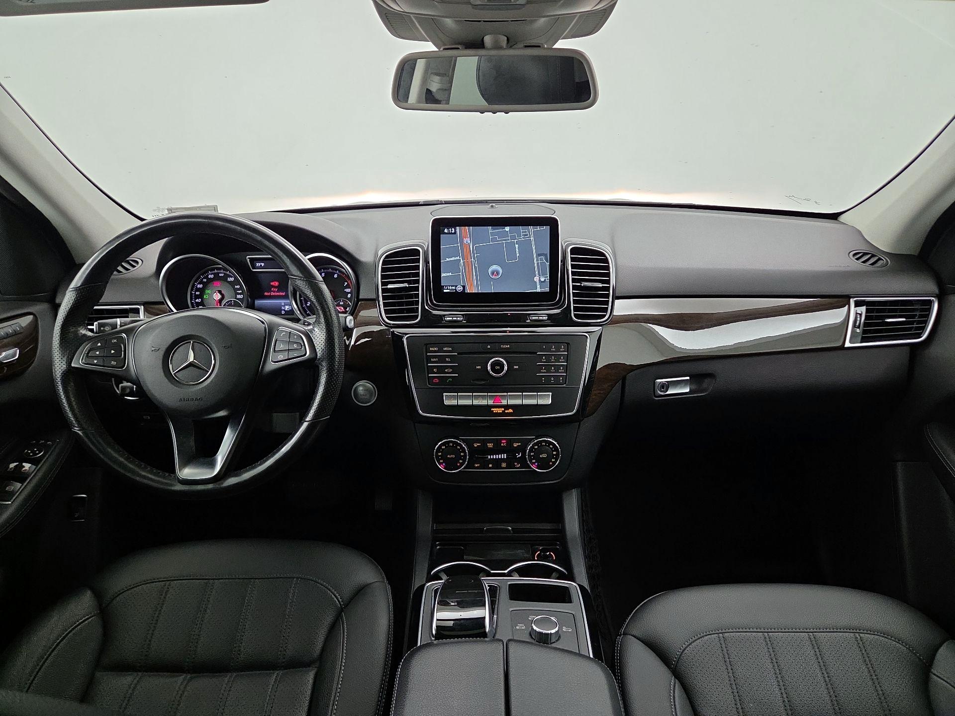 Thumbnail: 2016 Mercedes-Benz GLE - 9