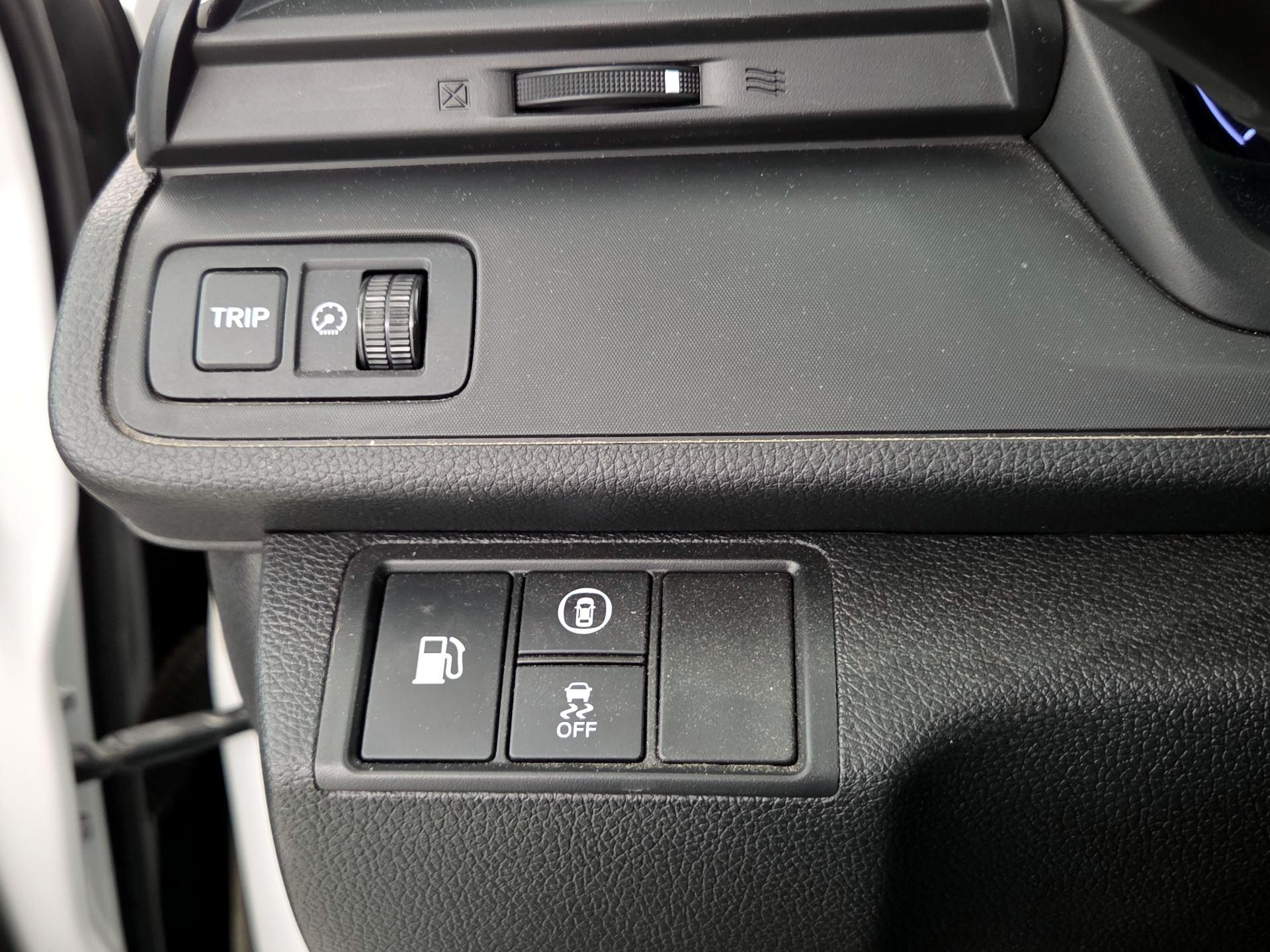 Thumbnail: 2021 Honda Insight - 13