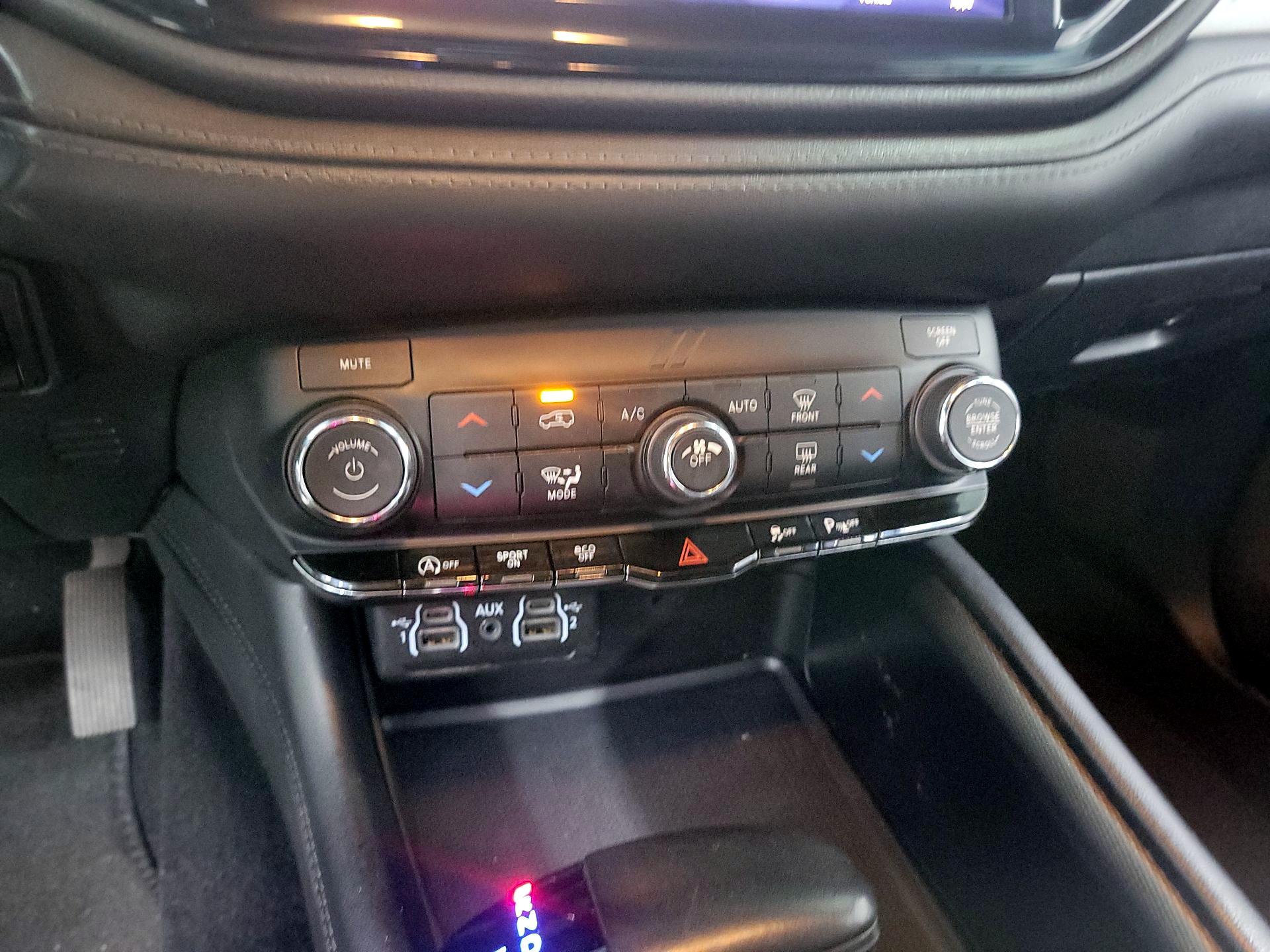 Thumbnail: 2021 Dodge Durango - 15