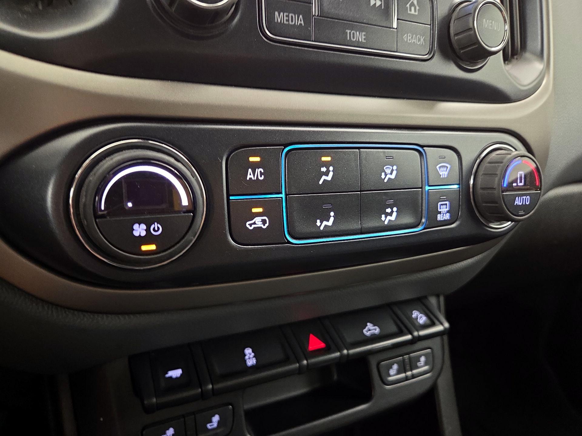 Thumbnail: 2017 Chevrolet Colorado - 16