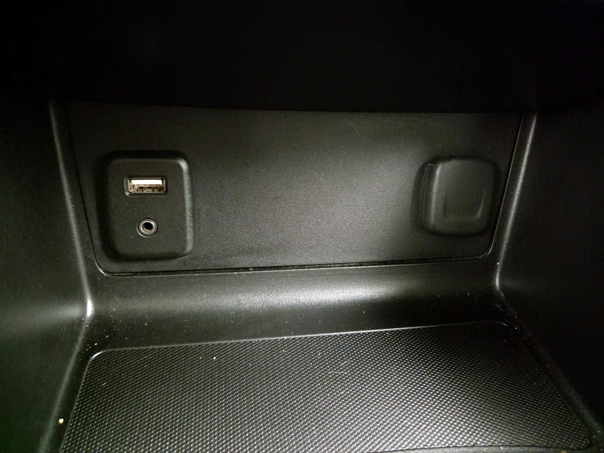 Thumbnail: 2017 Chevrolet Colorado - 18