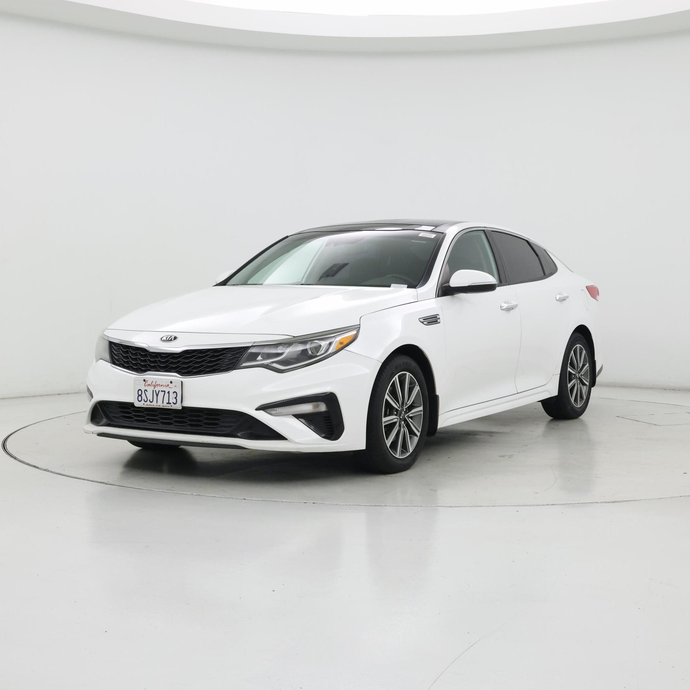 Thumbnail: 2019 Kia Optima - 4