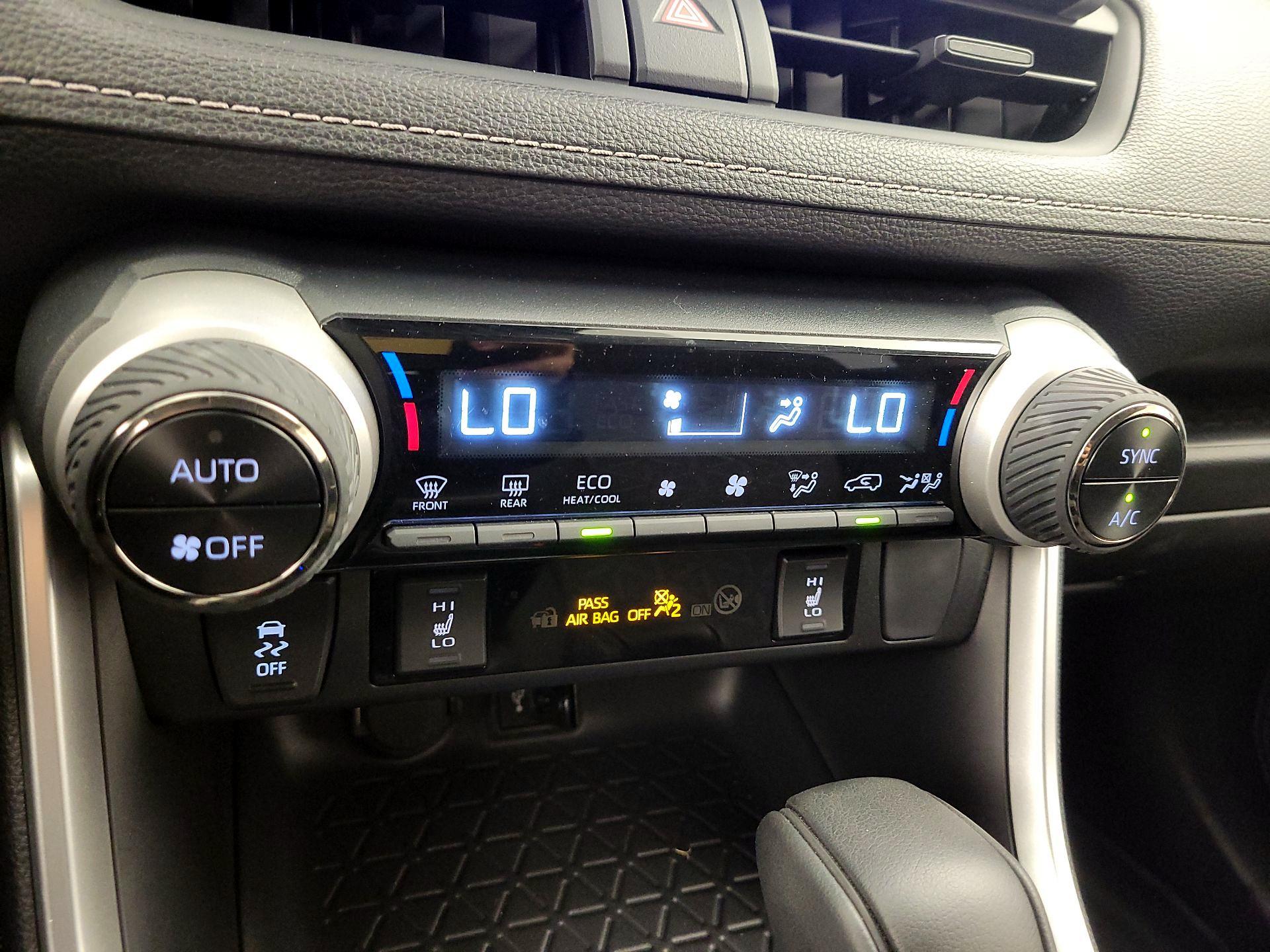 Thumbnail: 2025 Toyota RAV4 - 16