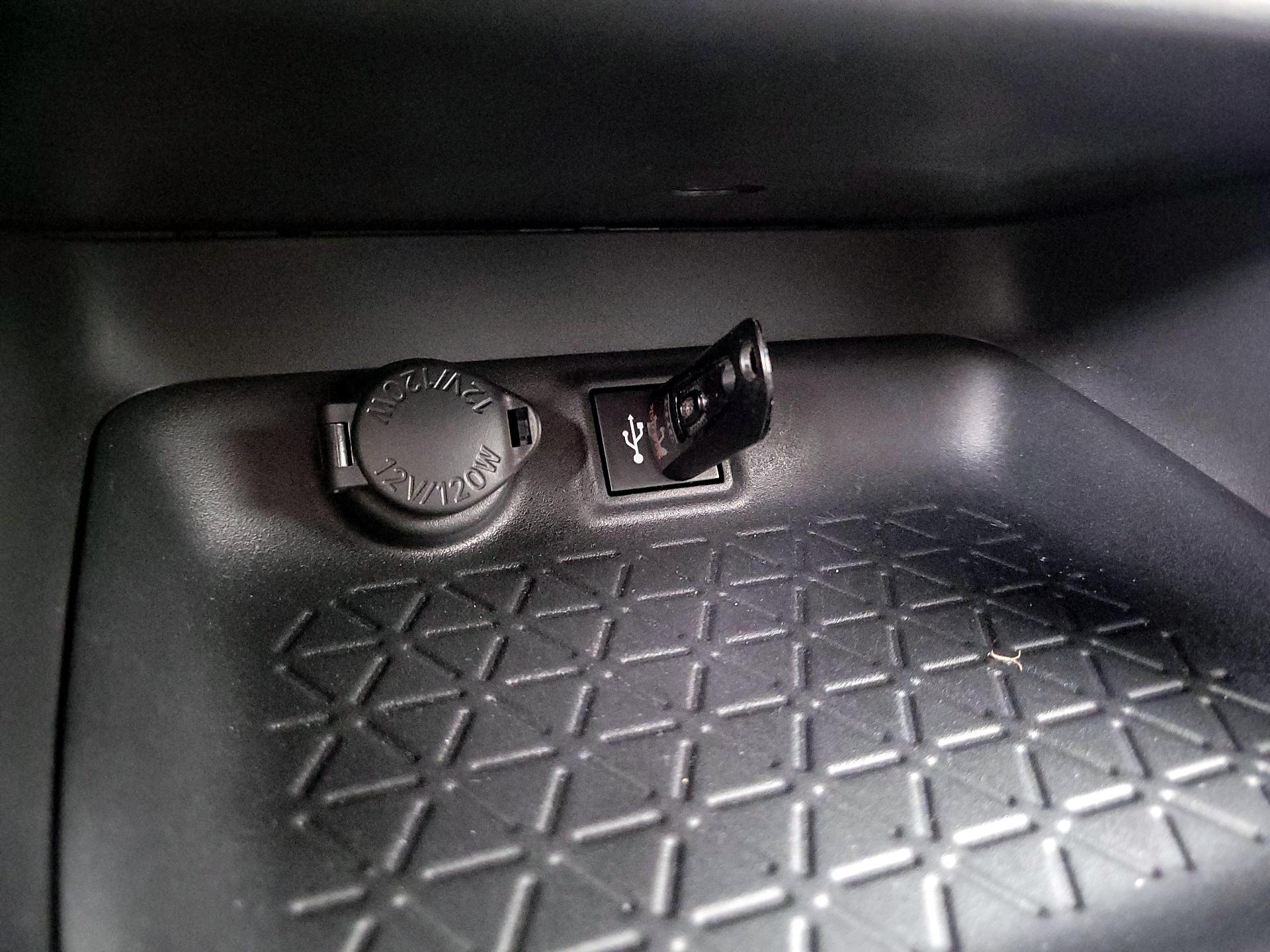 Thumbnail: 2025 Toyota RAV4 - 18