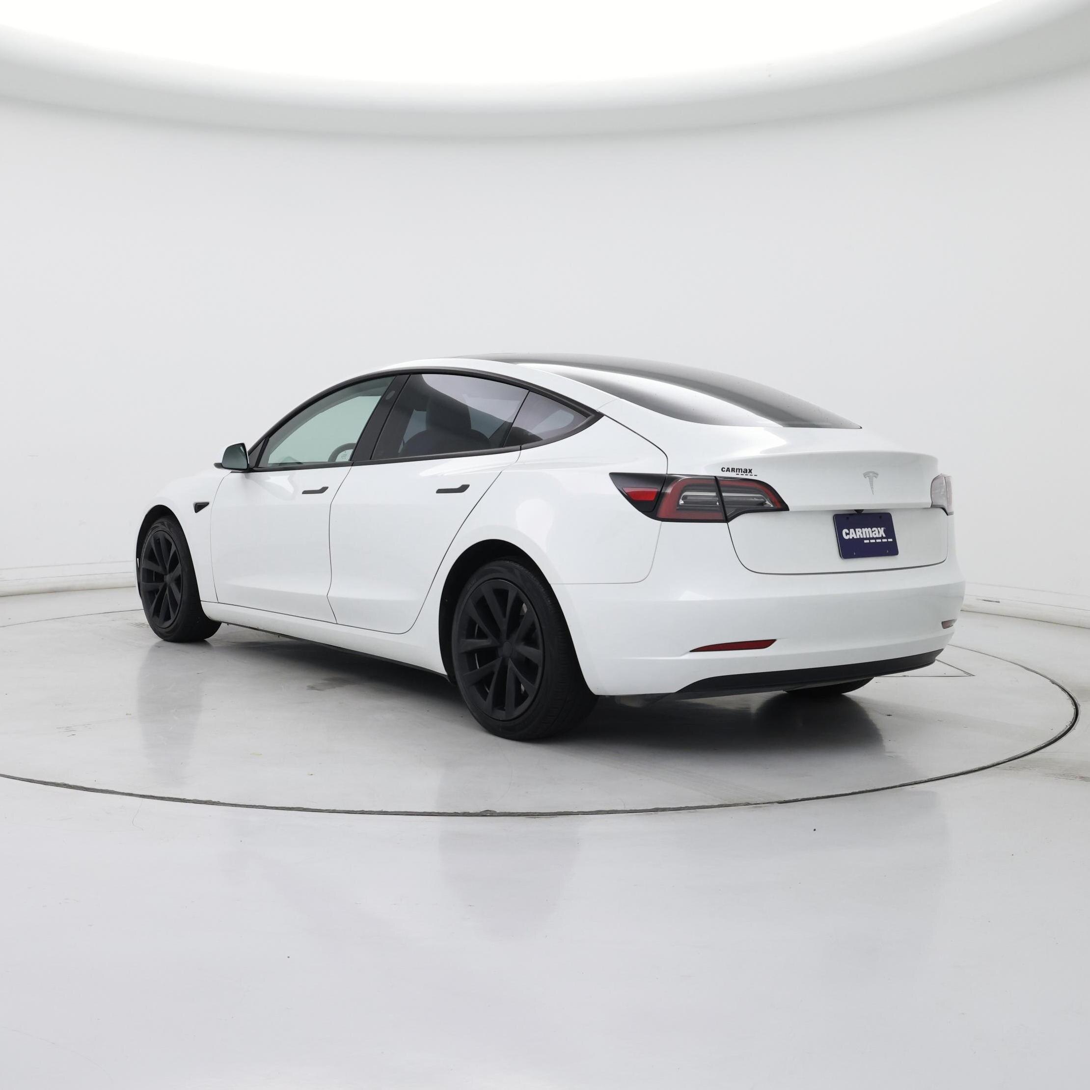 Thumbnail: 2023 Tesla Model 3 - 2