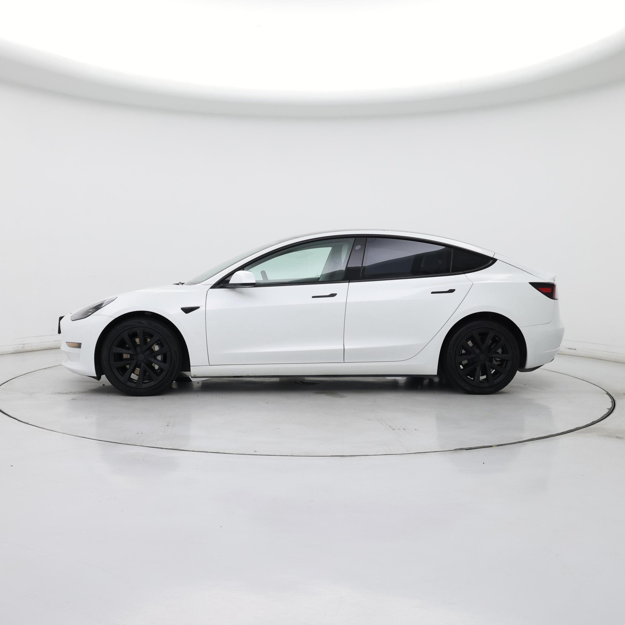 Thumbnail: 2023 Tesla Model 3 - 3