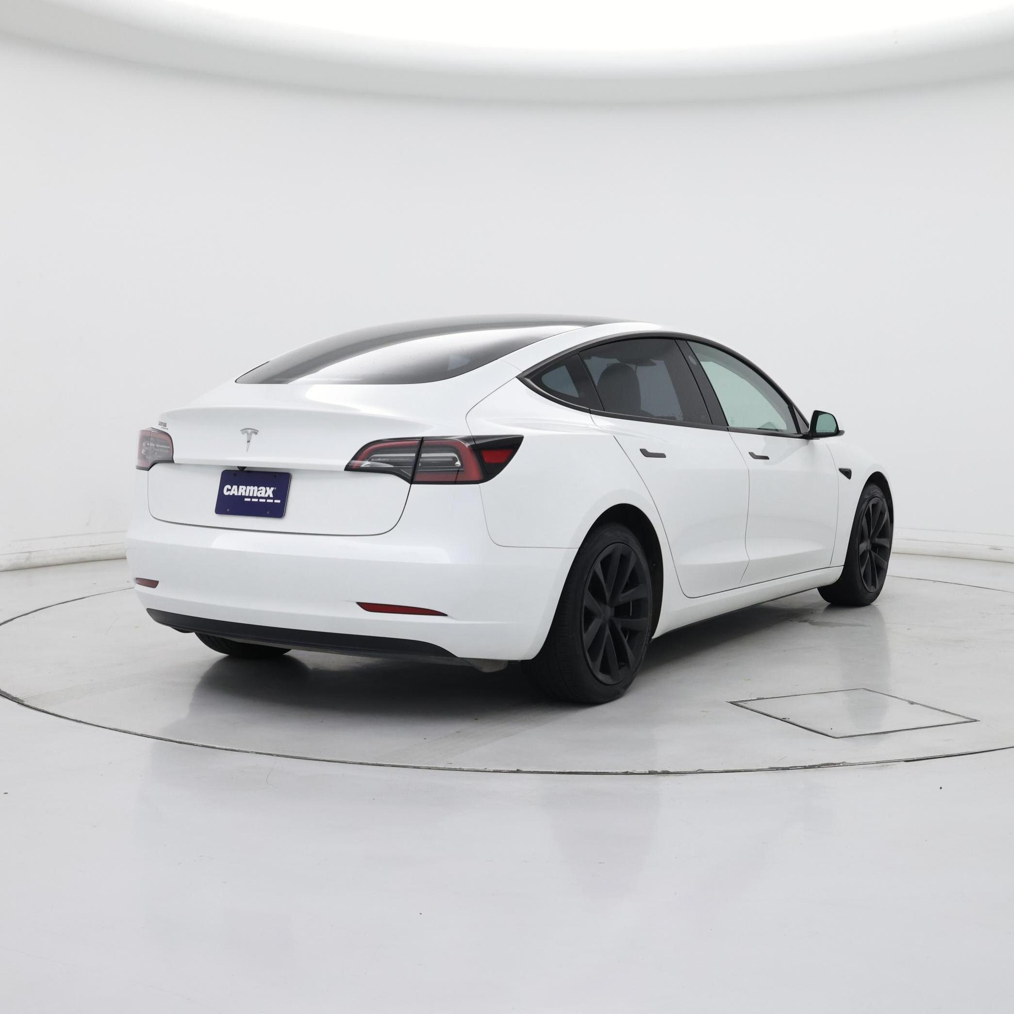 Thumbnail: 2023 Tesla Model 3 - 8