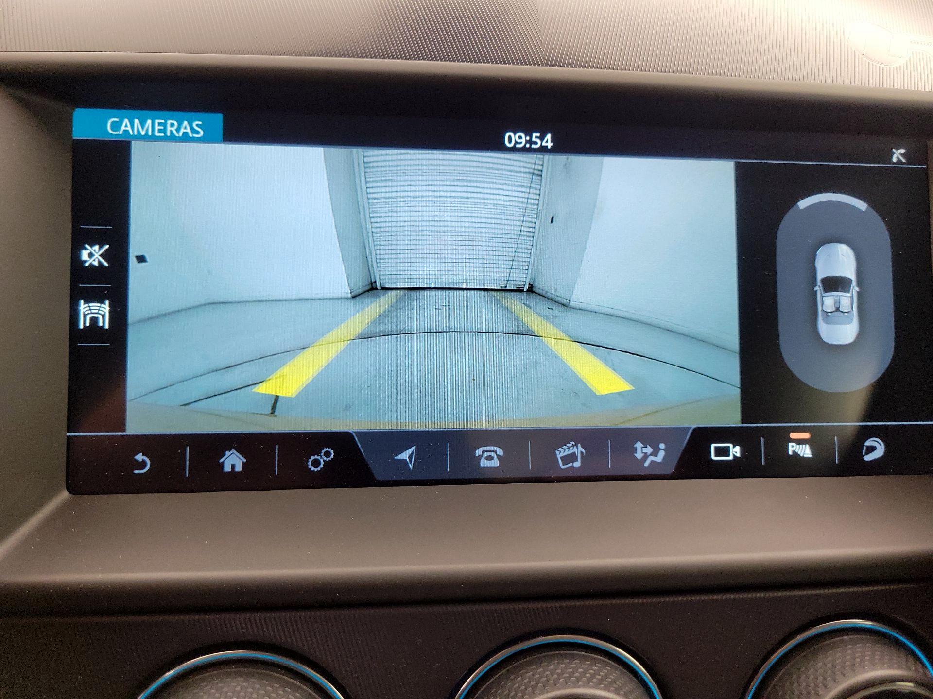 Thumbnail: 2021 Jaguar F-Type - 15