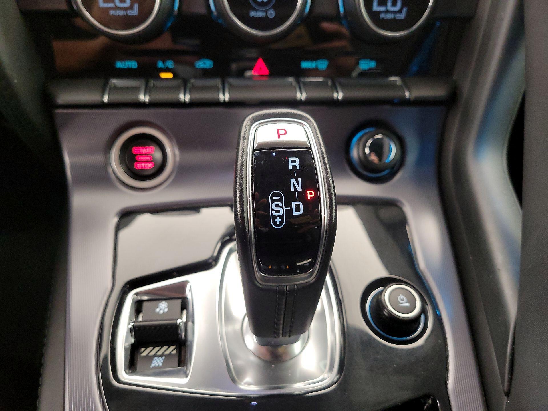 Thumbnail: 2021 Jaguar F-Type - 18