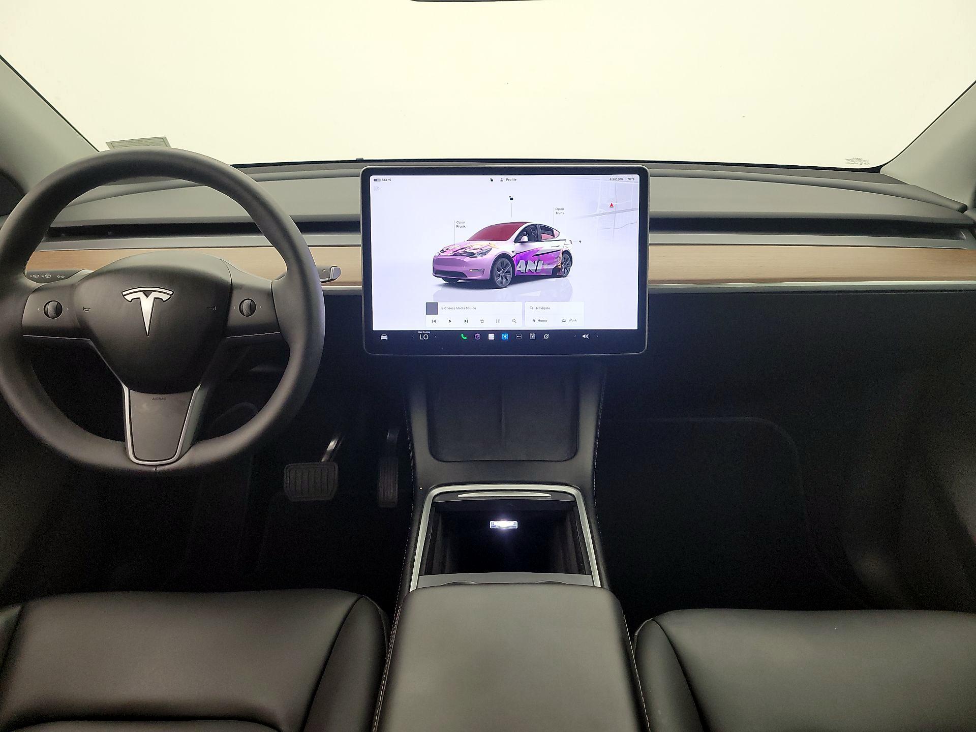 Thumbnail: 2024 Tesla Model Y - 9