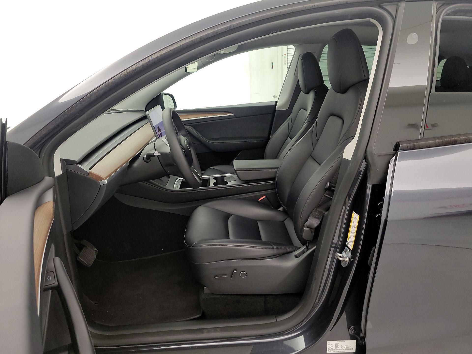 Thumbnail: 2024 Tesla Model Y - 11