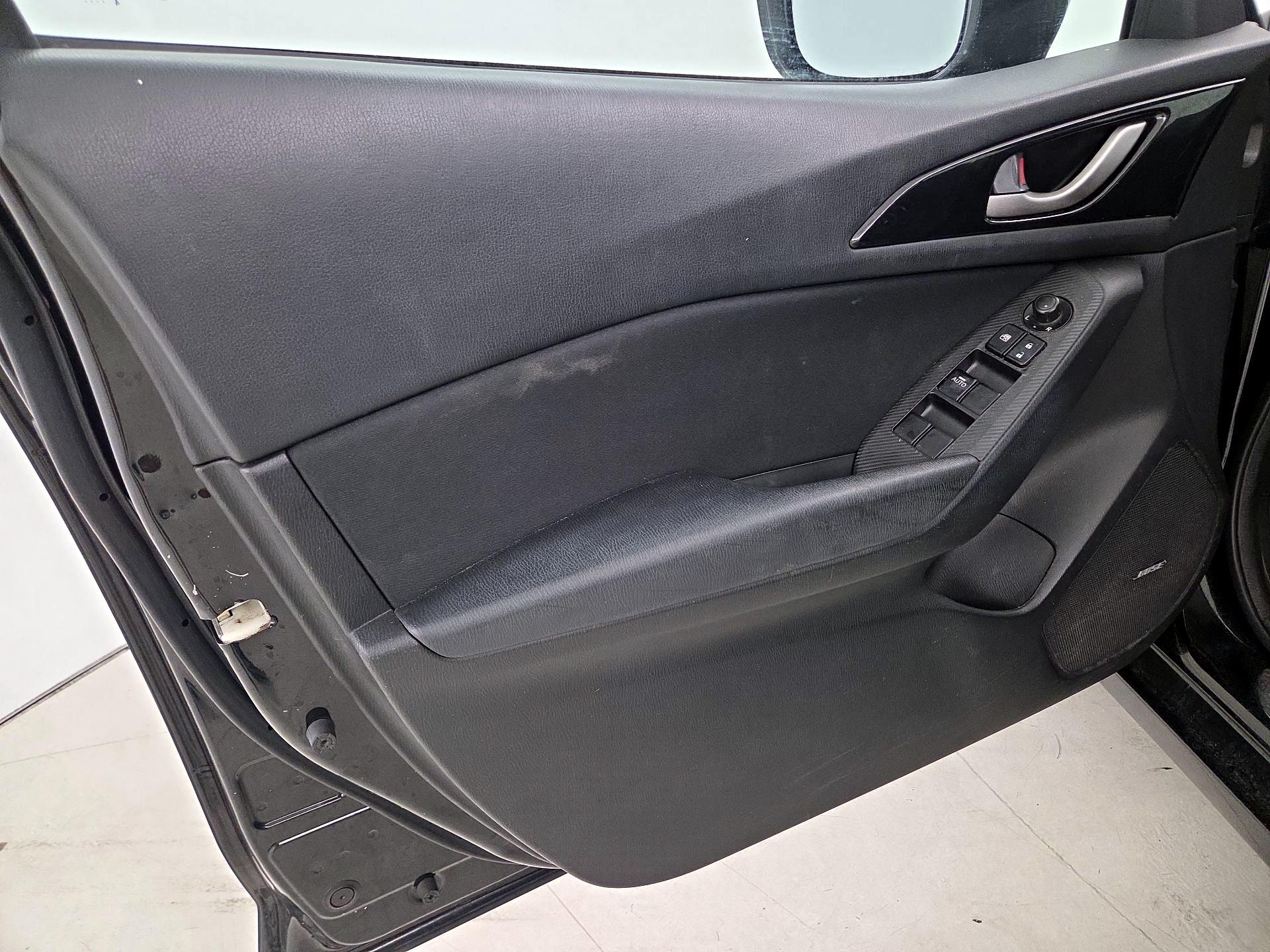 Thumbnail: 2015 Mazda Mazda3 - 12