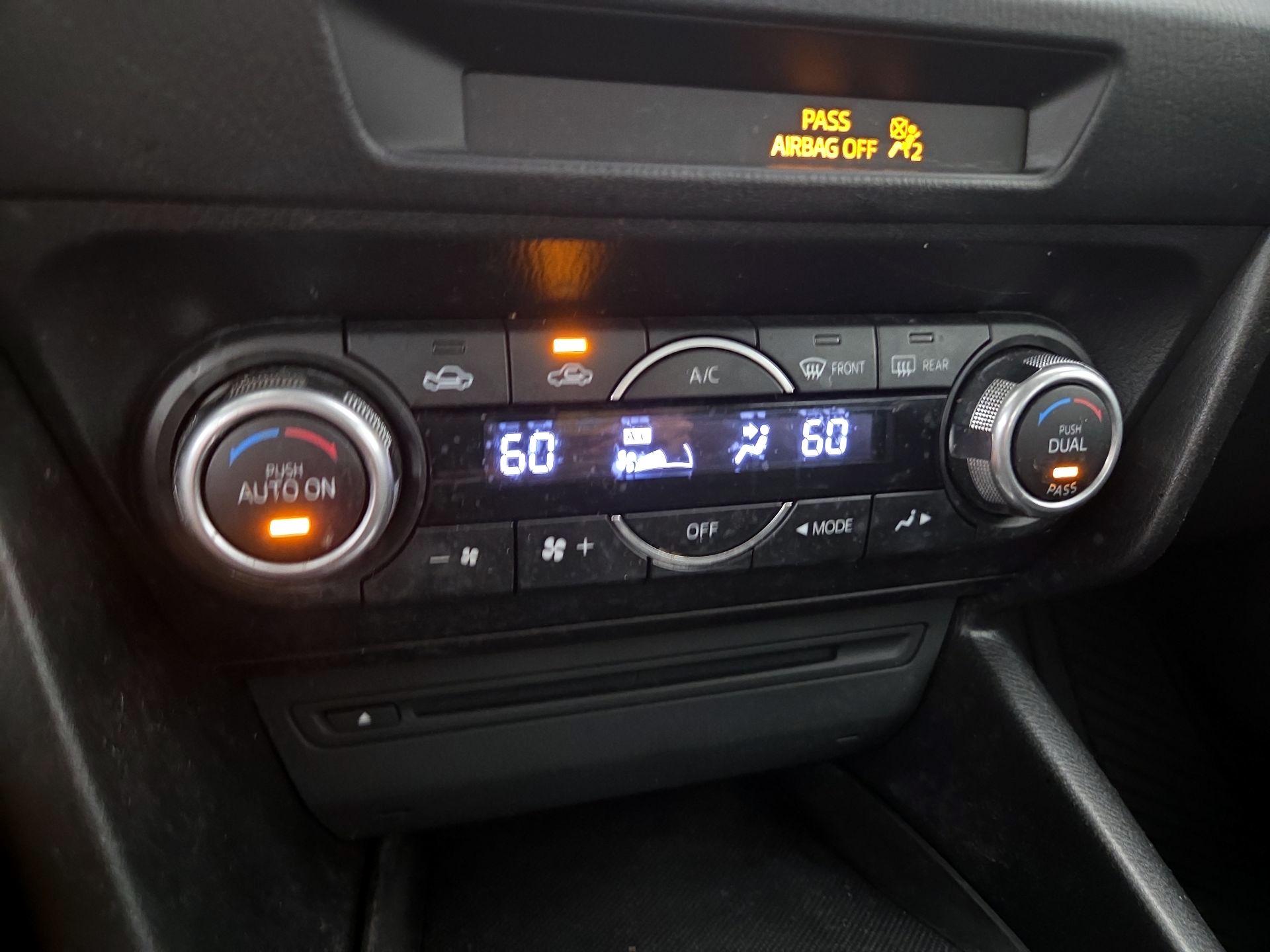 Thumbnail: 2015 Mazda Mazda3 - 16