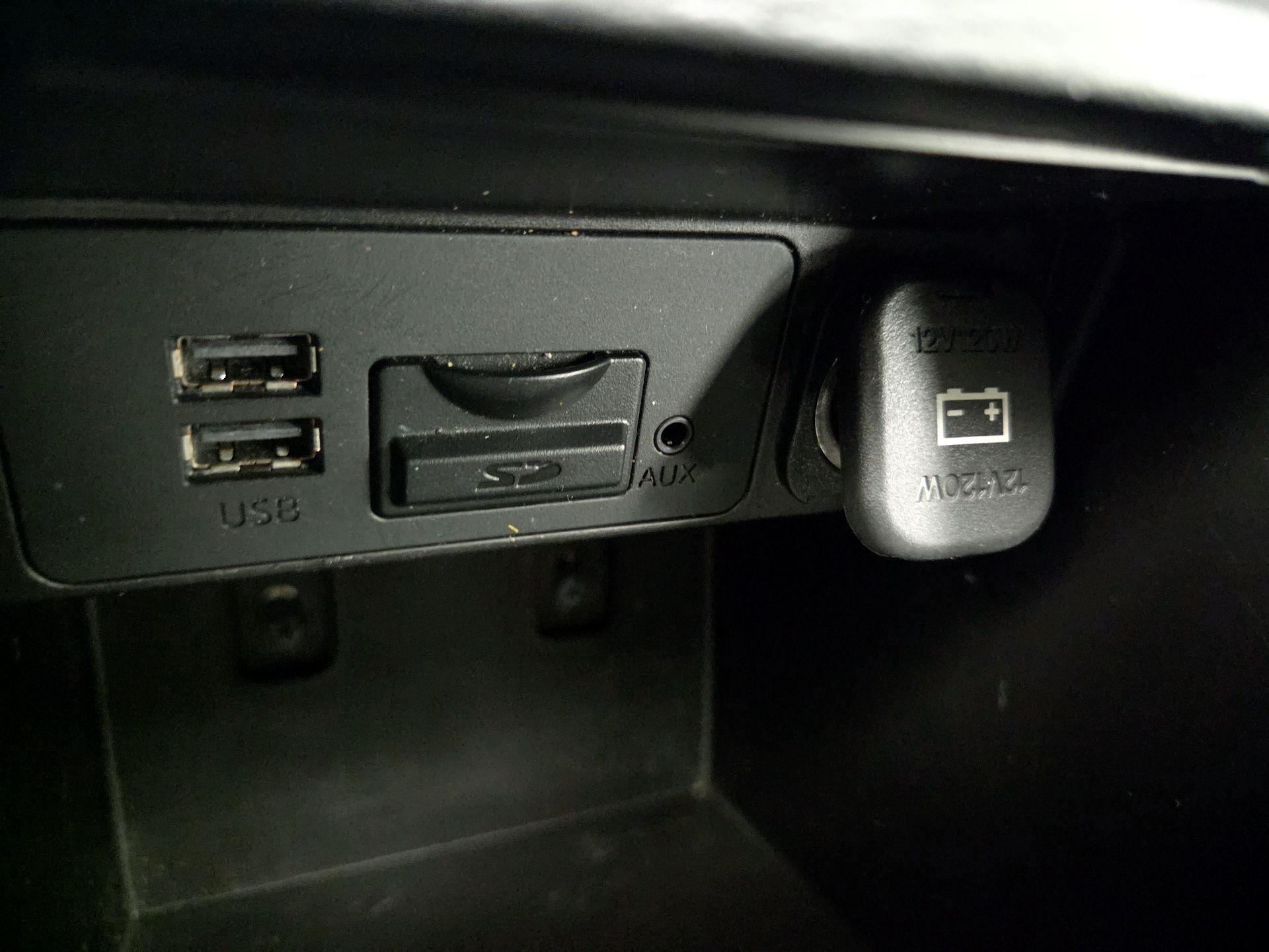 Thumbnail: 2015 Mazda Mazda3 - 18