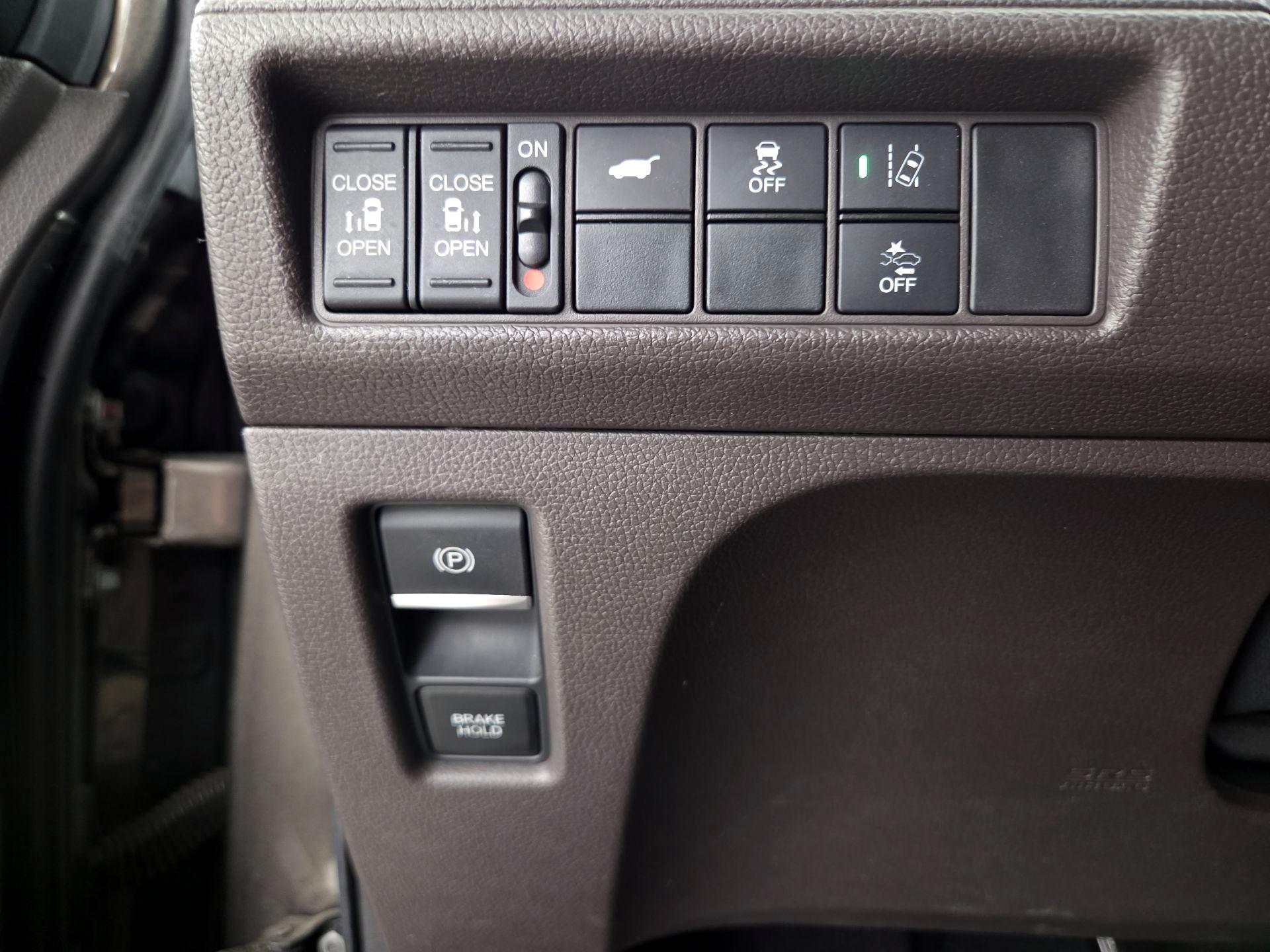 Thumbnail: 2019 Honda Odyssey - 13